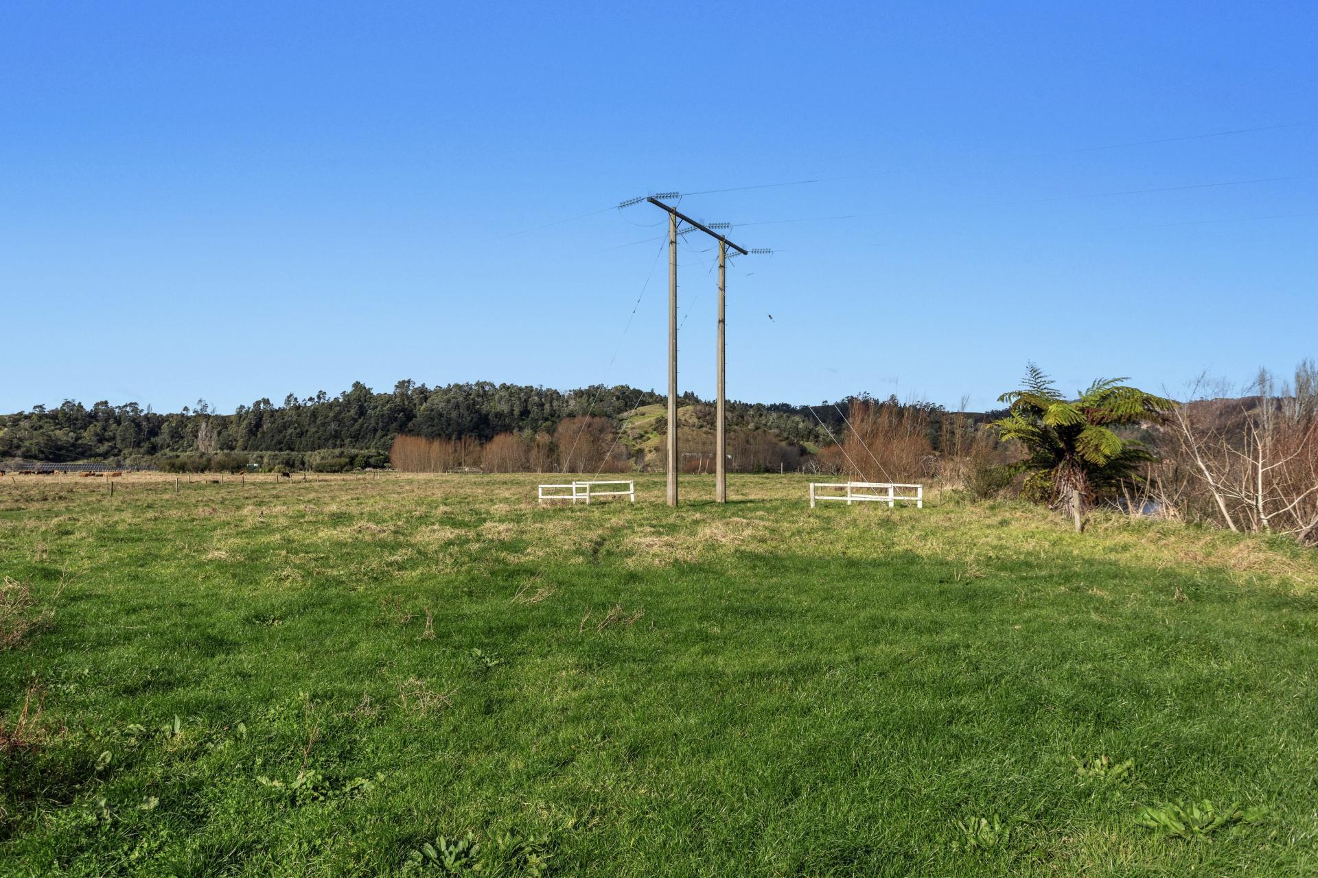 Waiotahe Valley Road, Waiotahe