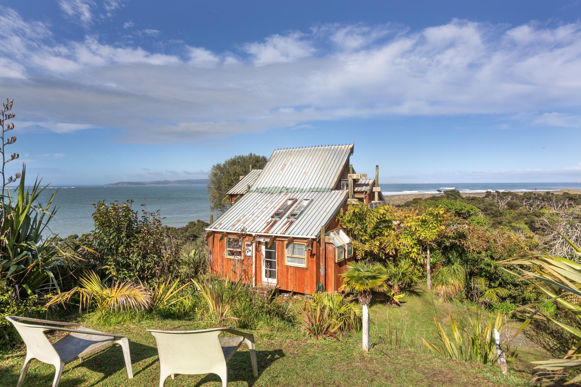 6573 Pouto Road, Pouto