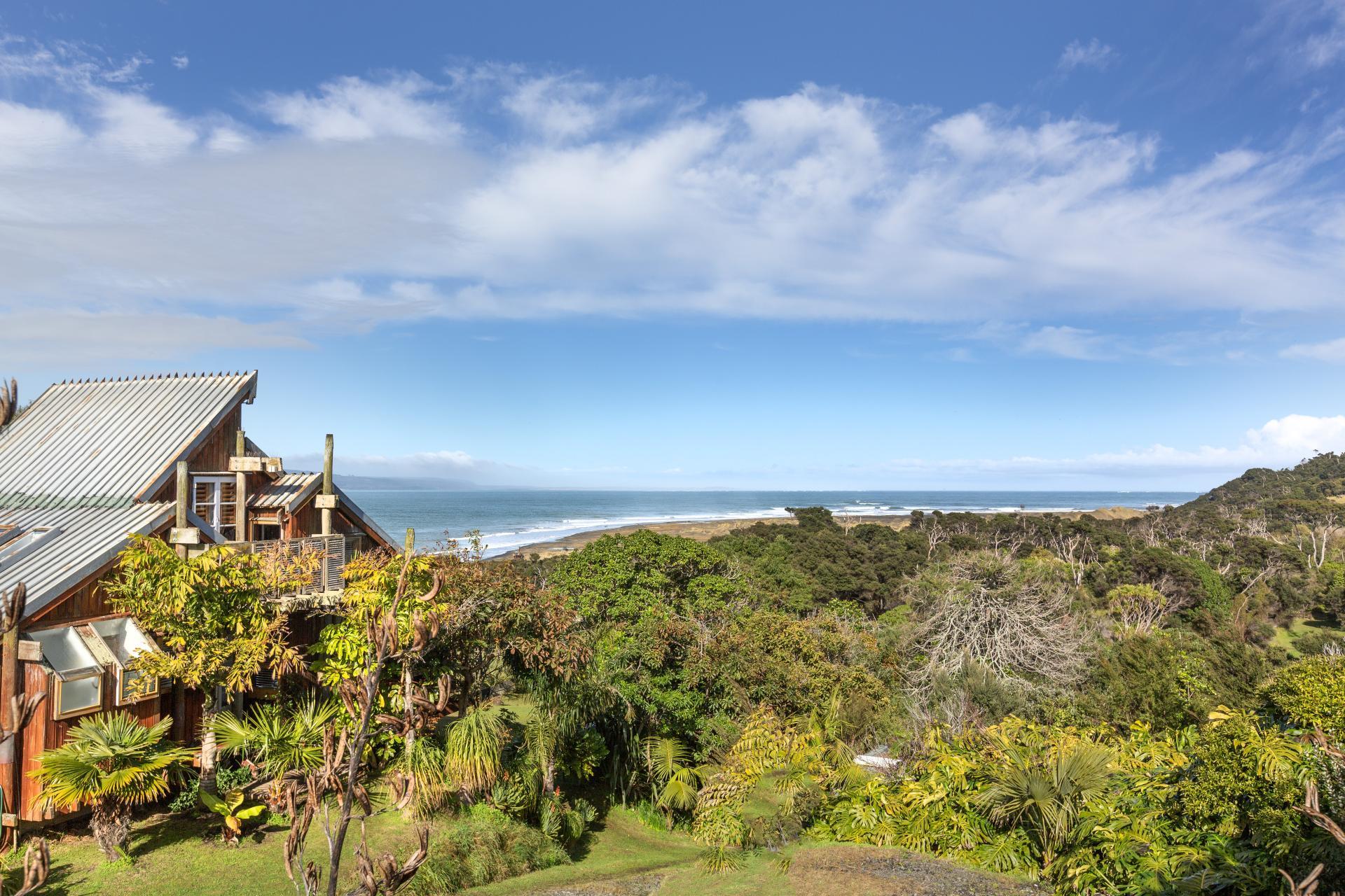 6573 Pouto Road, Pouto