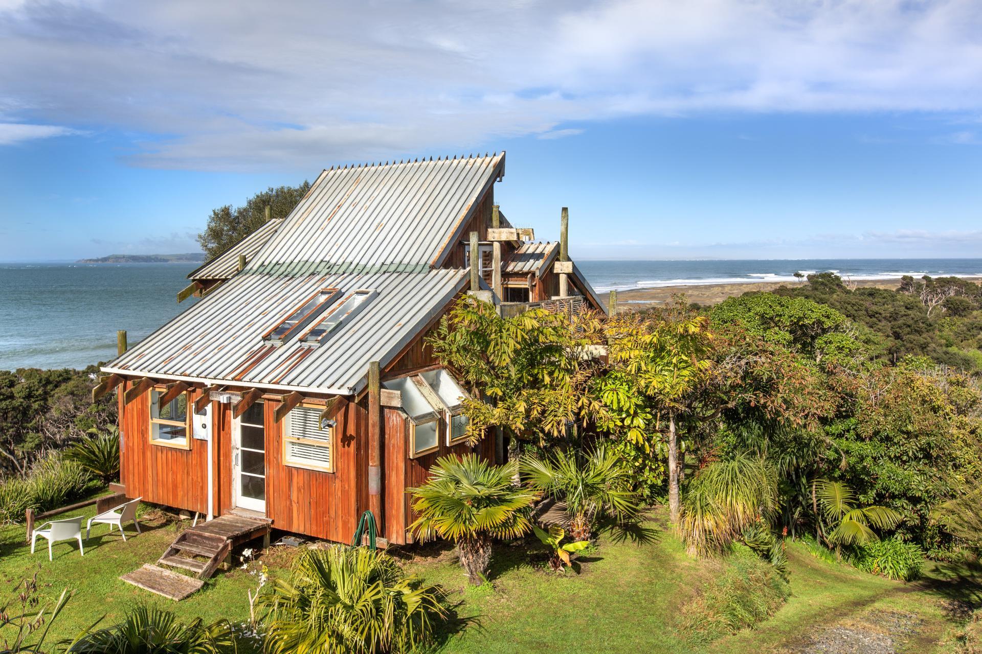 6573 Pouto Road, Pouto