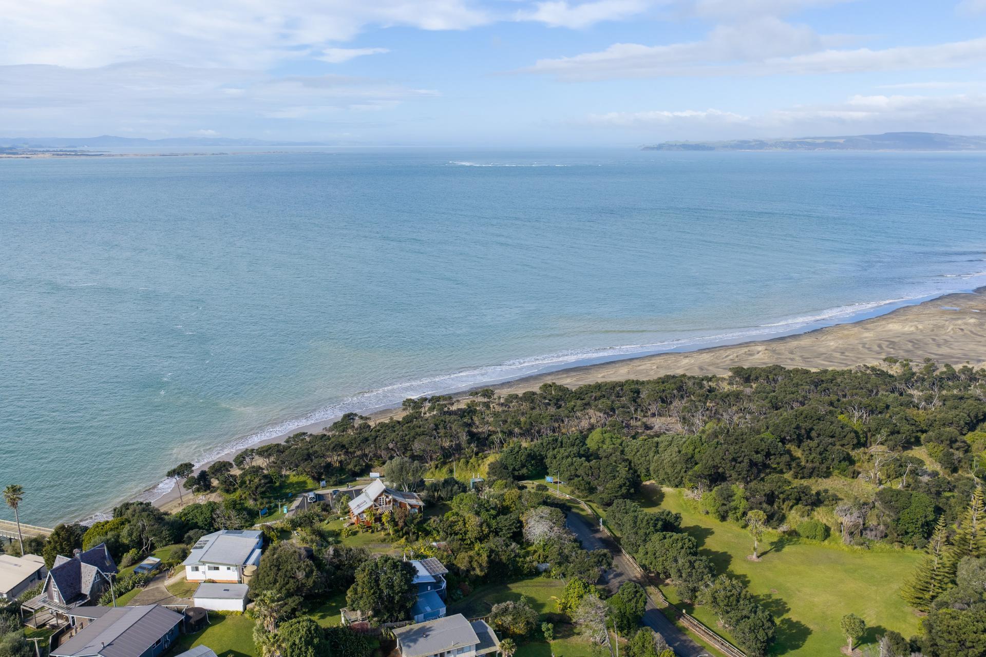 6573 Pouto Road, Pouto