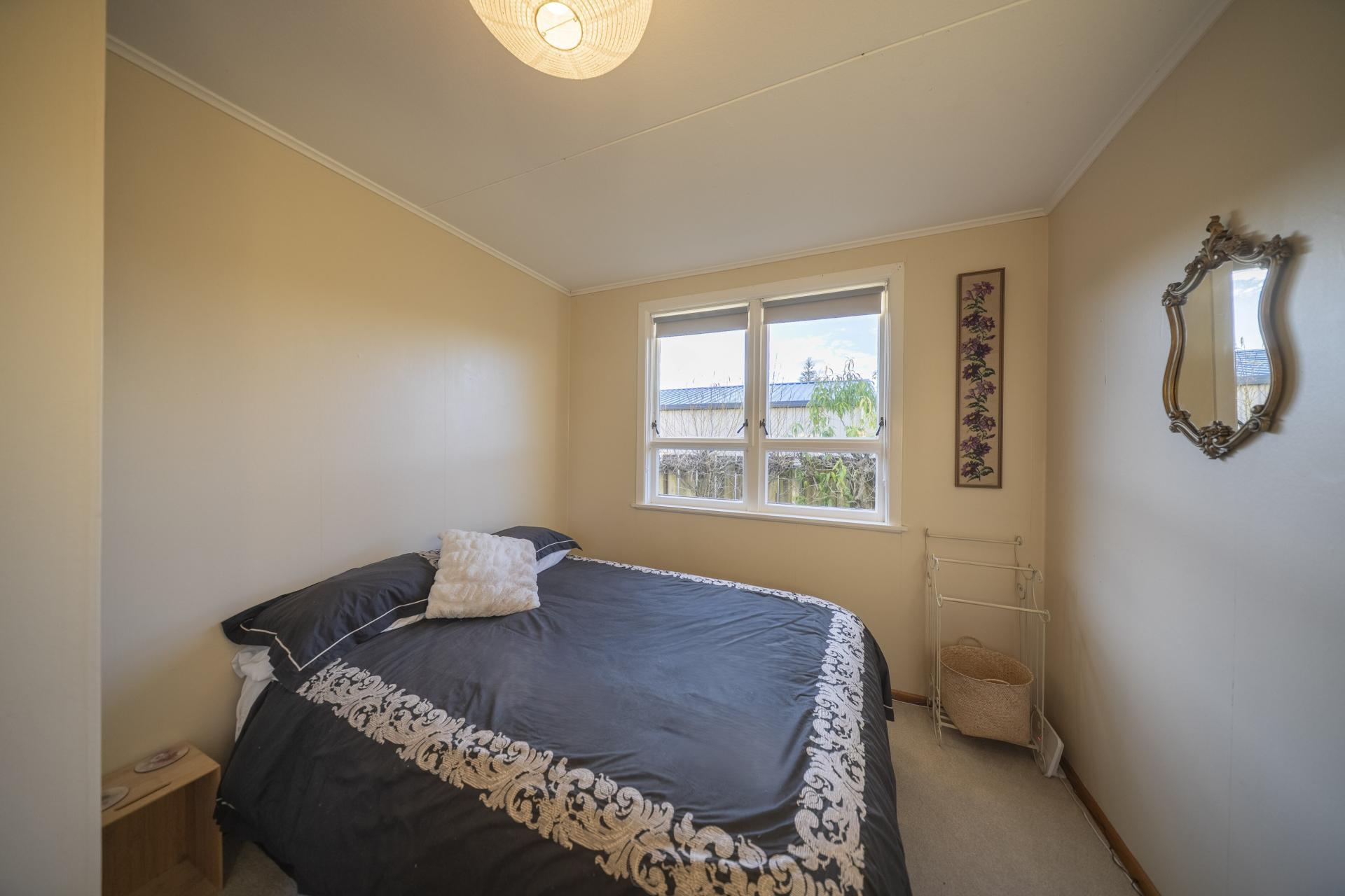 27 Excelsior Place, Manapouri