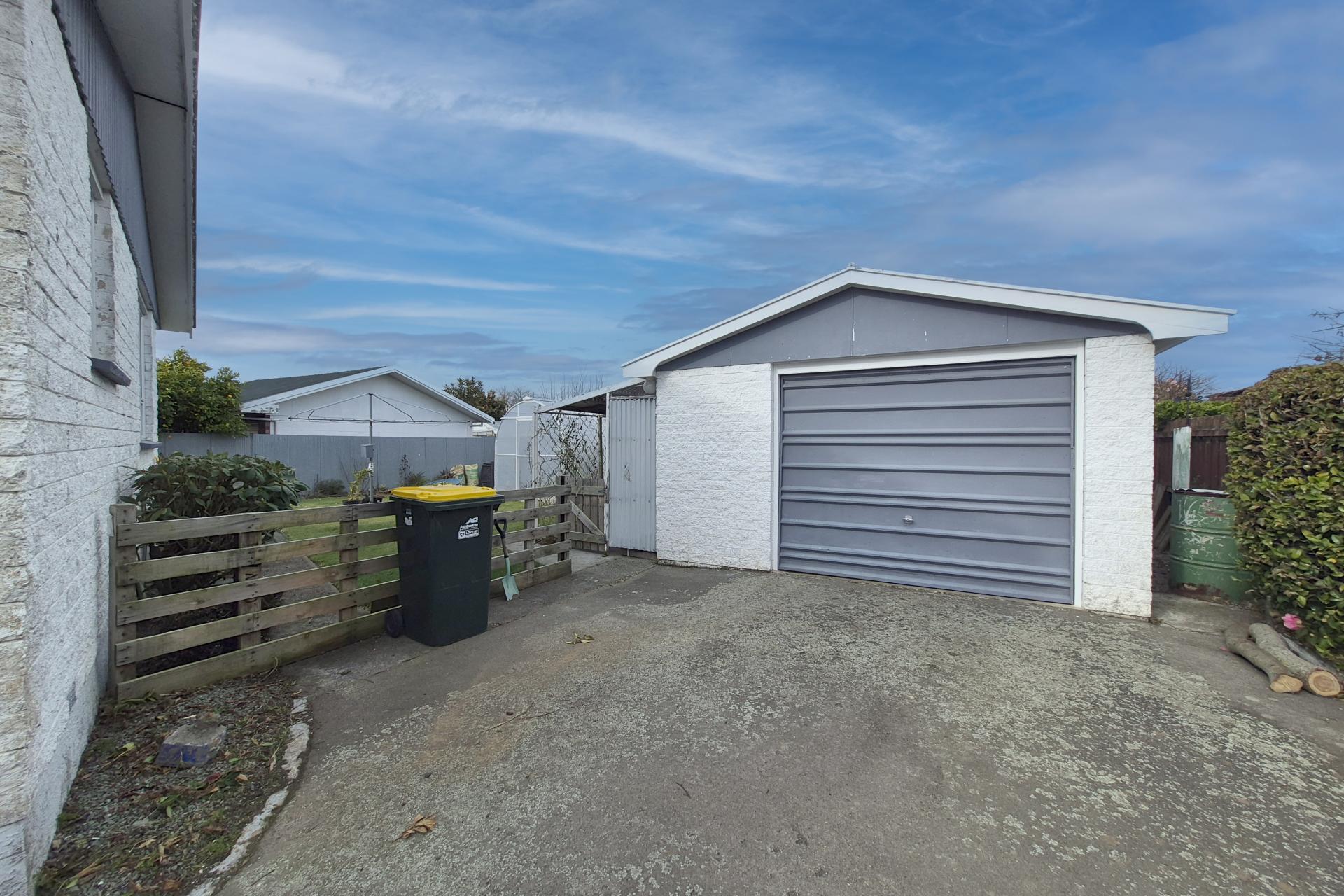 6 Hefford Place, Allenton