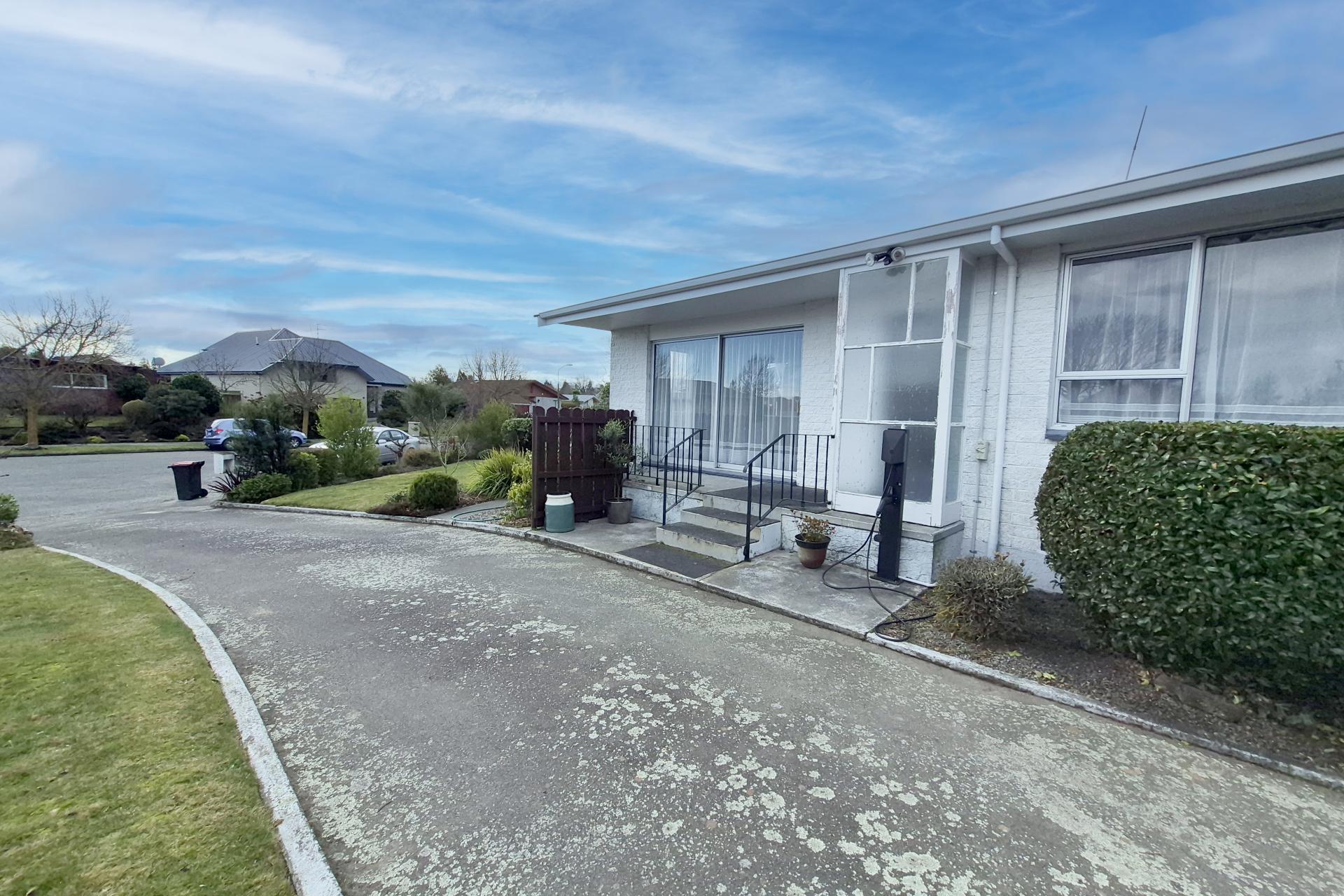 6 Hefford Place, Allenton