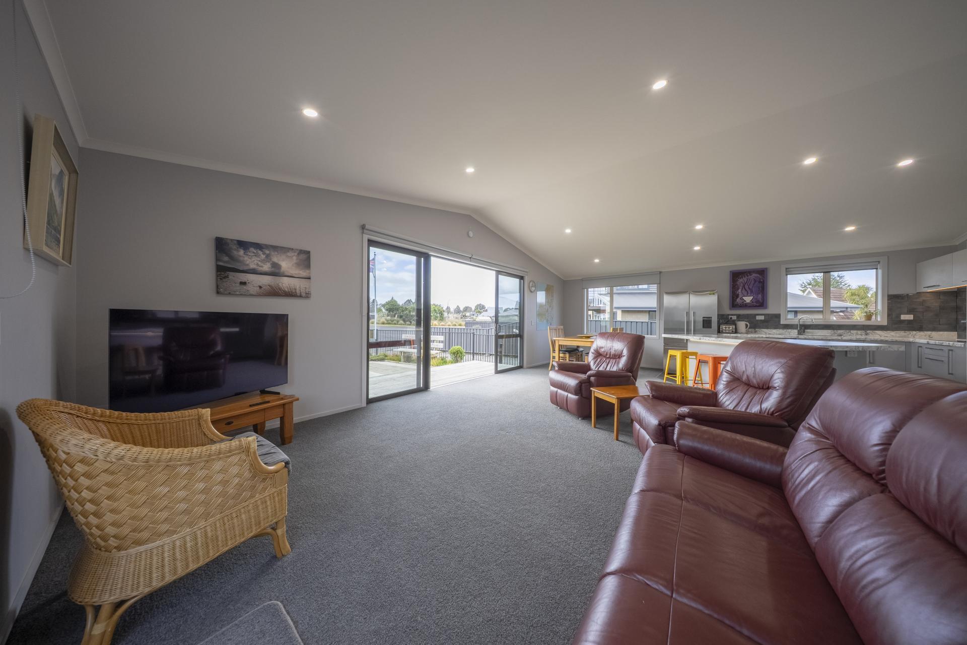 25 Motu-au Close, Manapouri