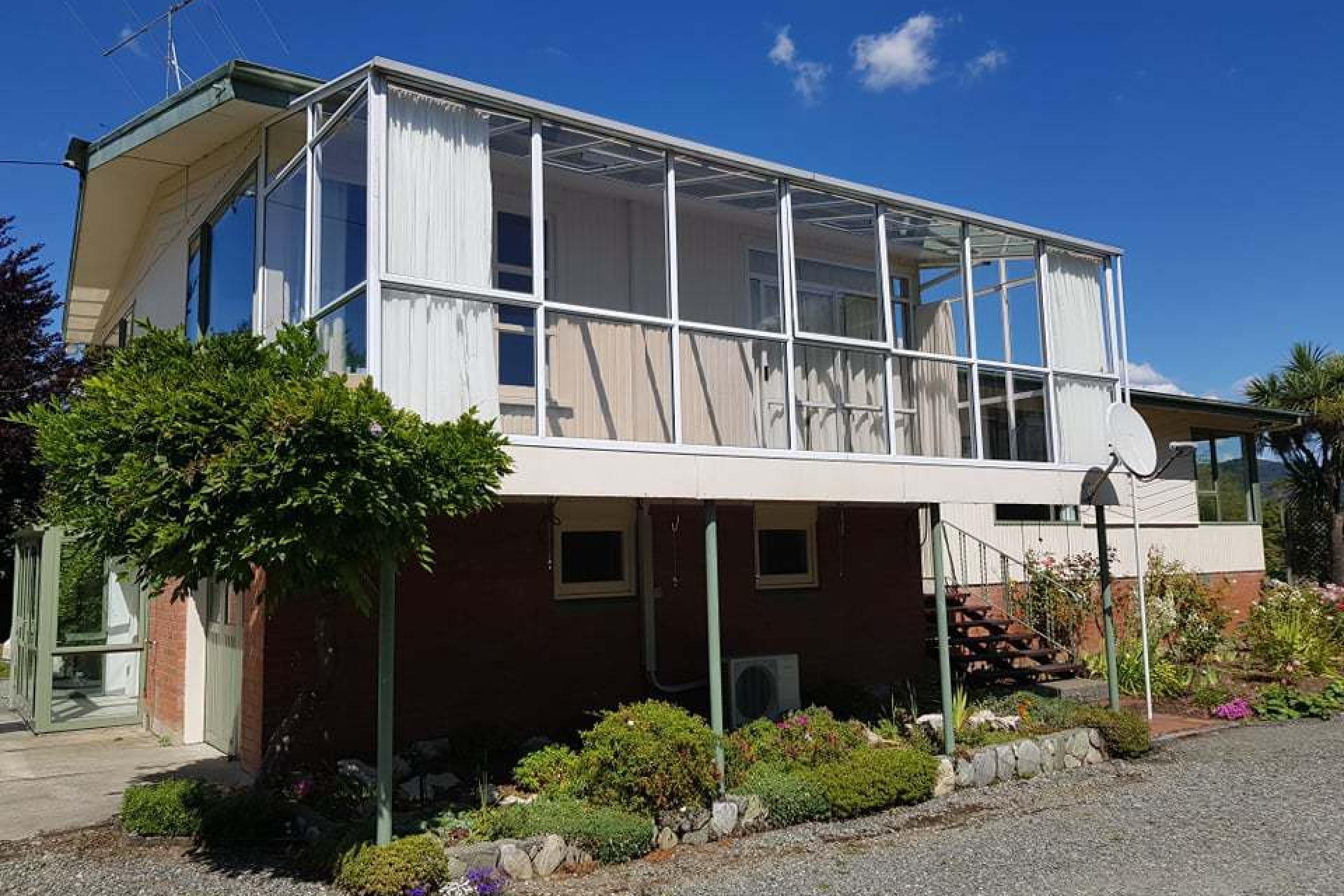 21 Fergus Square, Te Anau