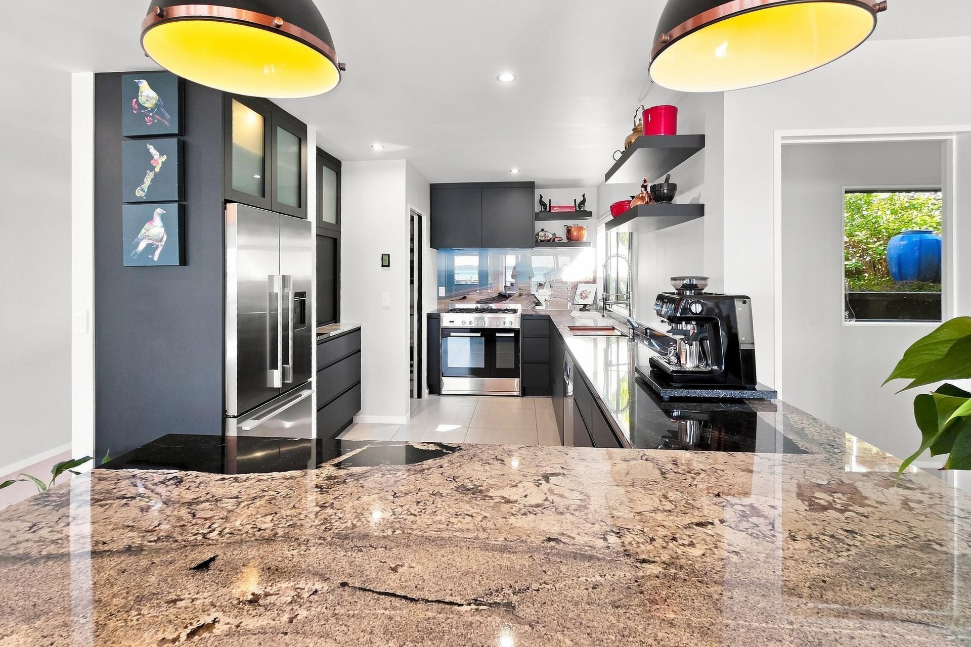 6577 Pouto Road, Pouto