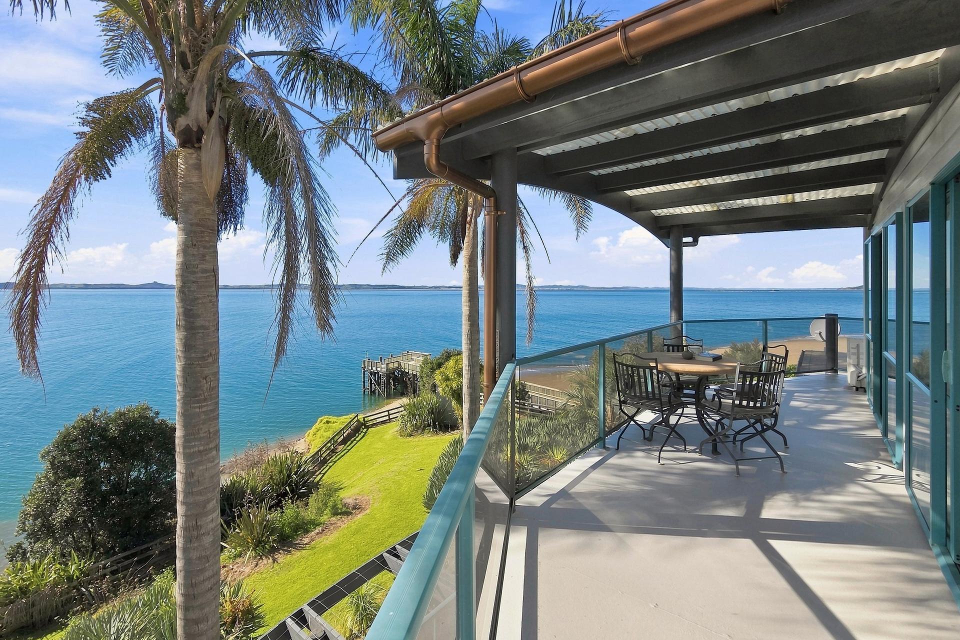 6577 Pouto Road, Pouto