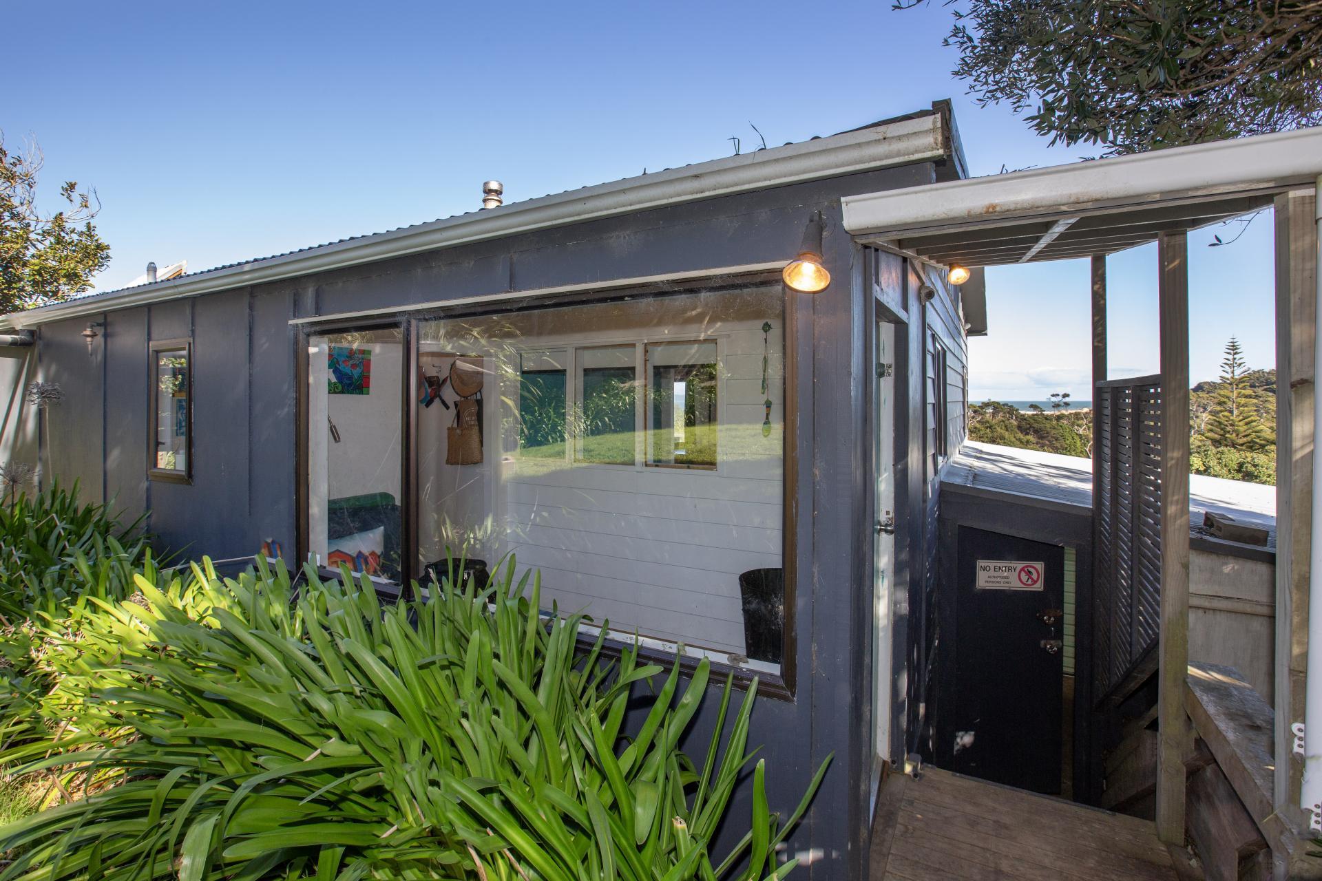 6569 Pouto Road, Pouto