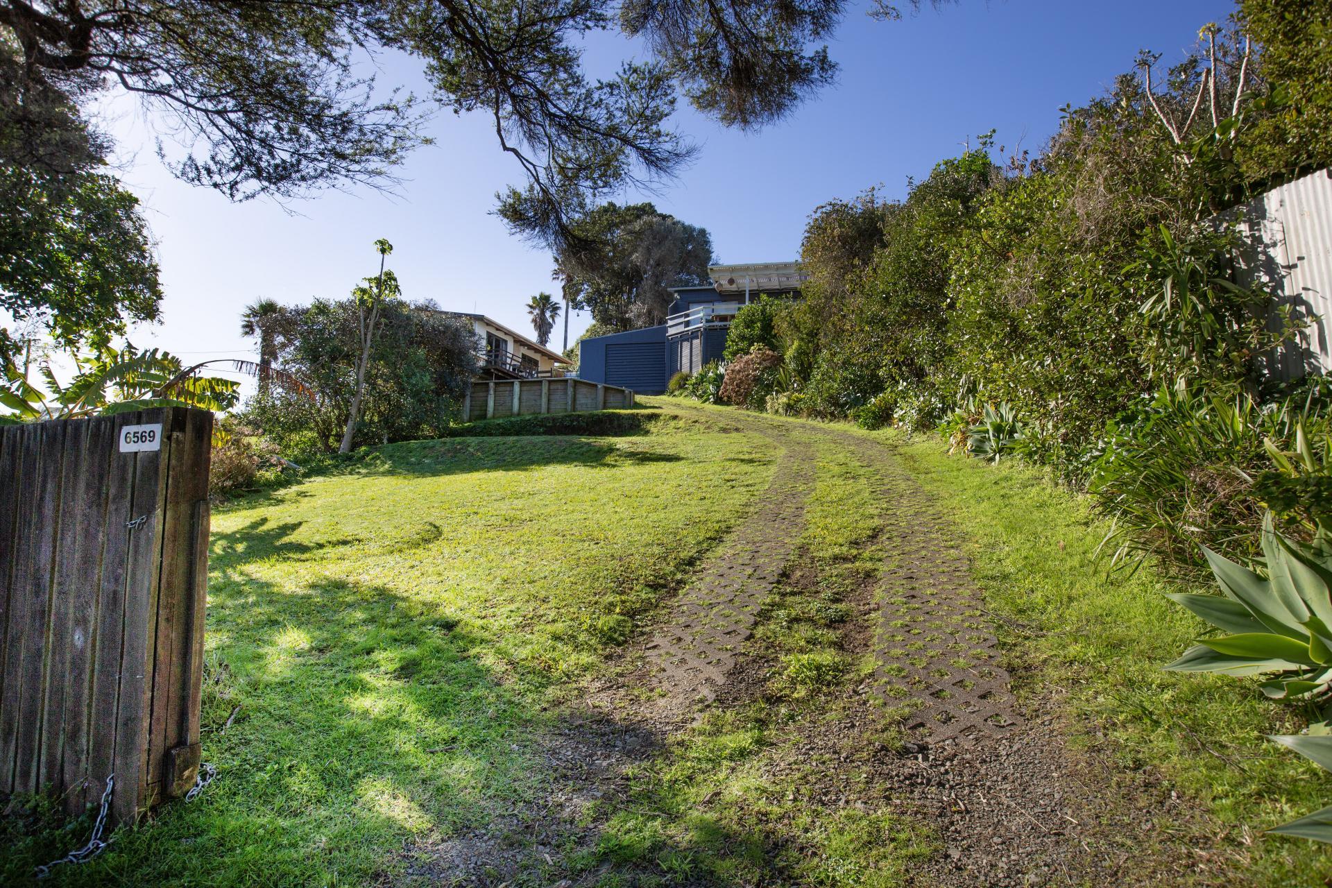 6569 Pouto Road, Pouto
