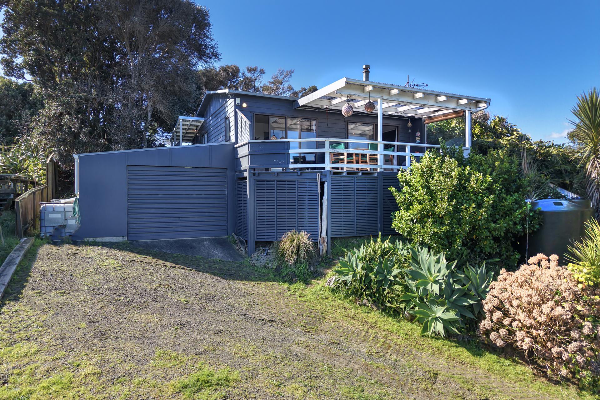 6569 Pouto Road, Pouto