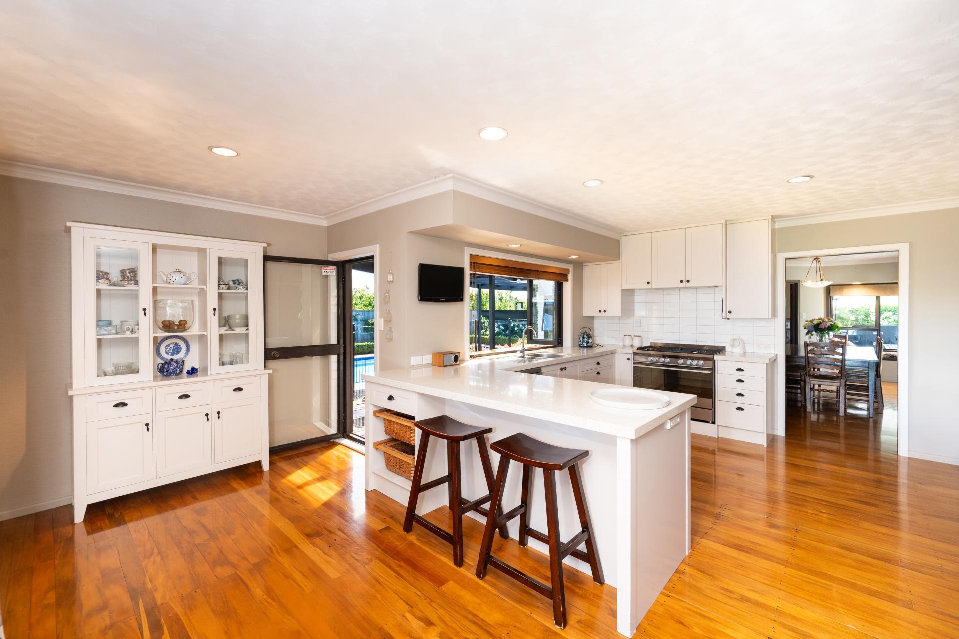92 Hill Road, Twyford