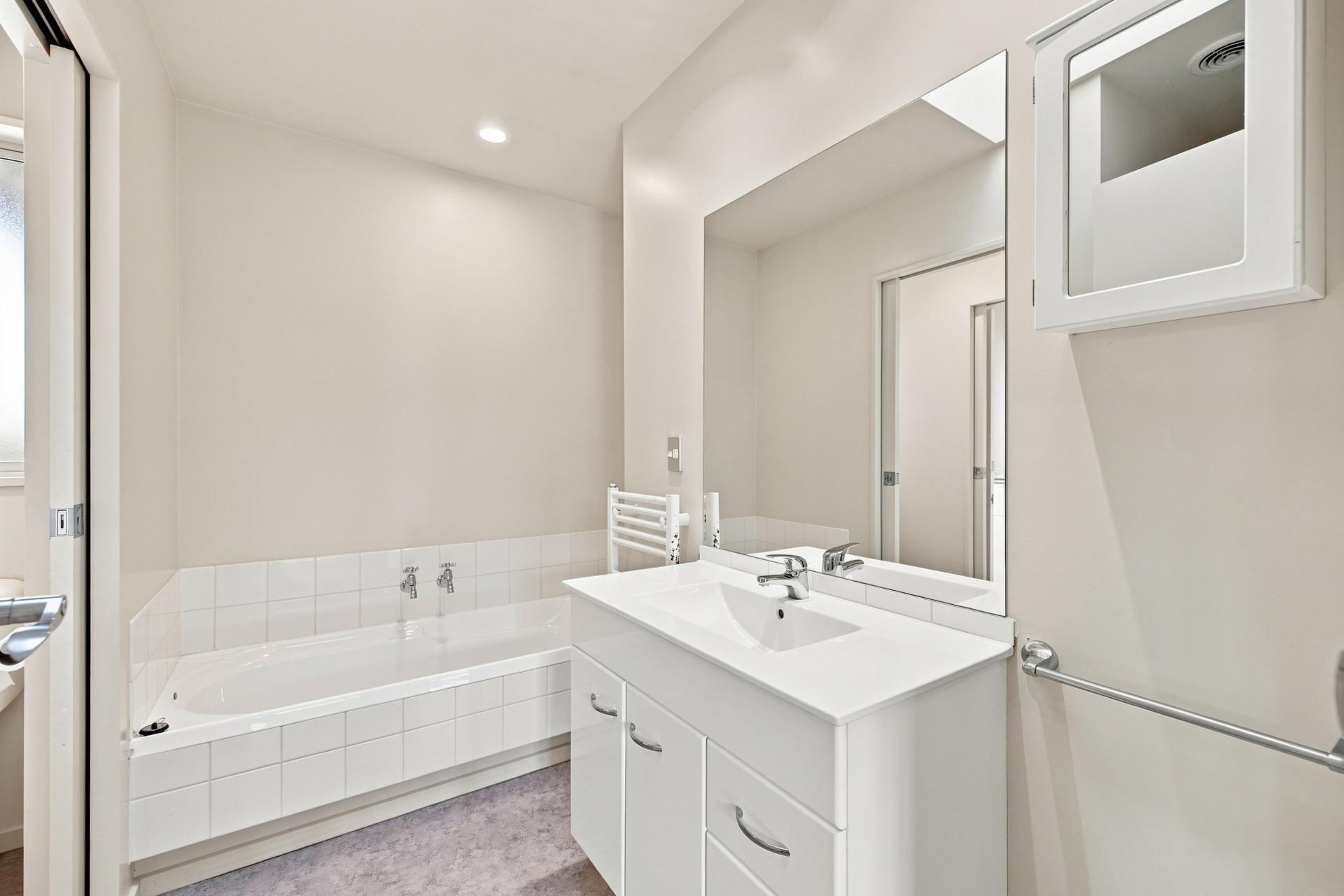 6 Seadown Crescent, Amberley