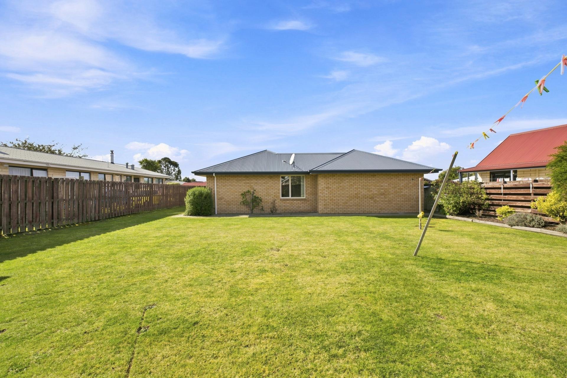 6 Seadown Crescent, Amberley