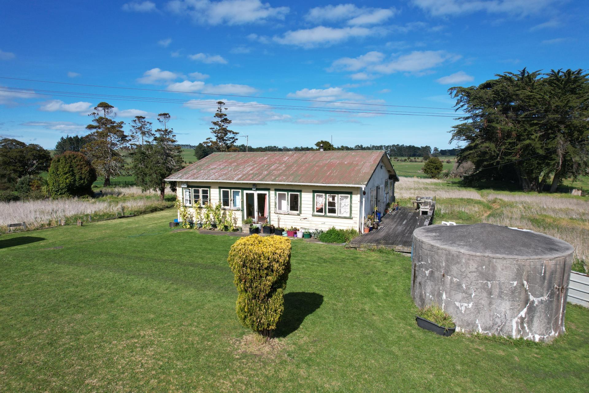 3945 State Highway 12, Aranga