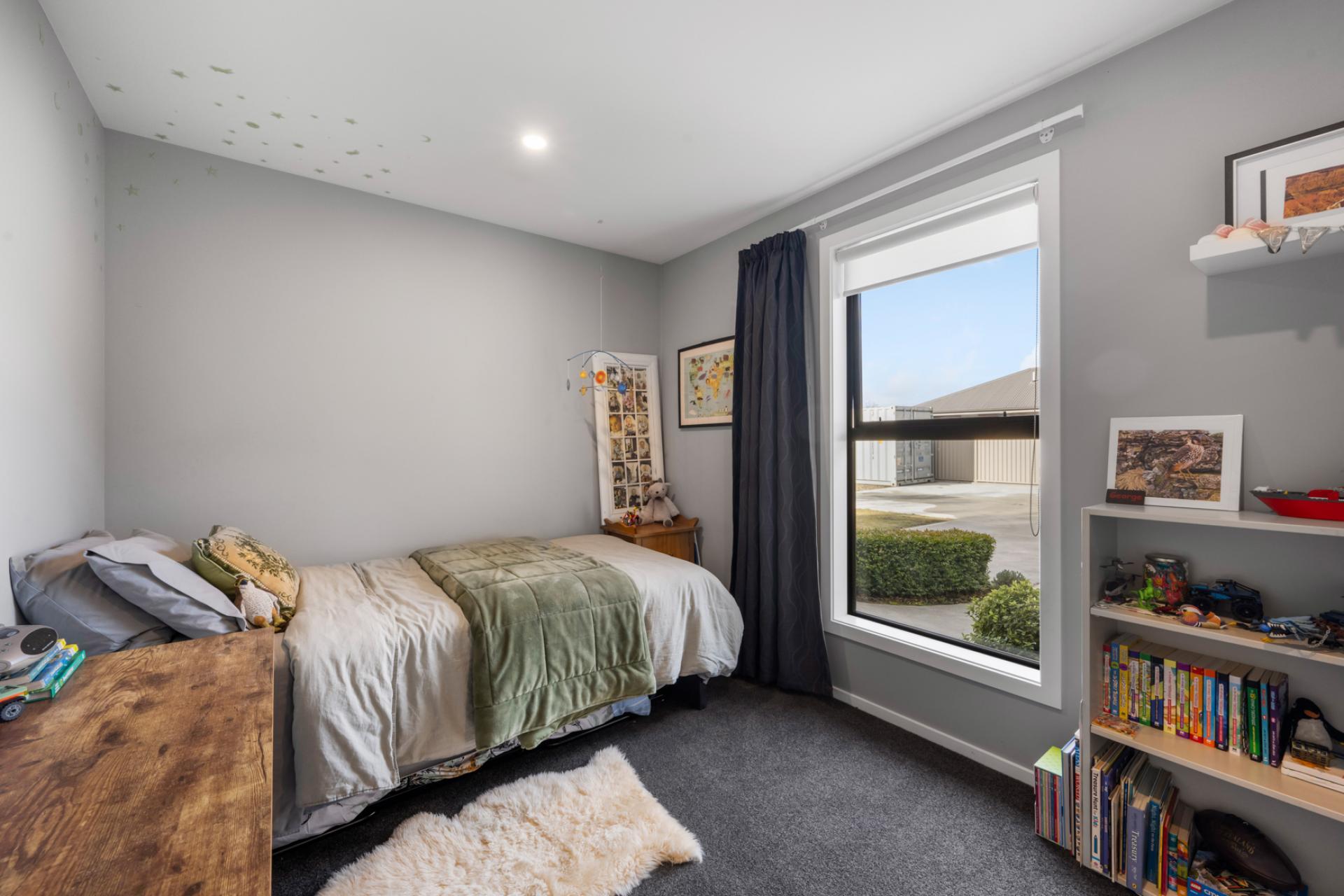 77 Larch Crescent, Alexandra