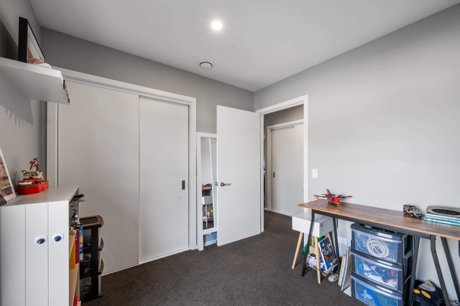 77 Larch Crescent, Alexandra