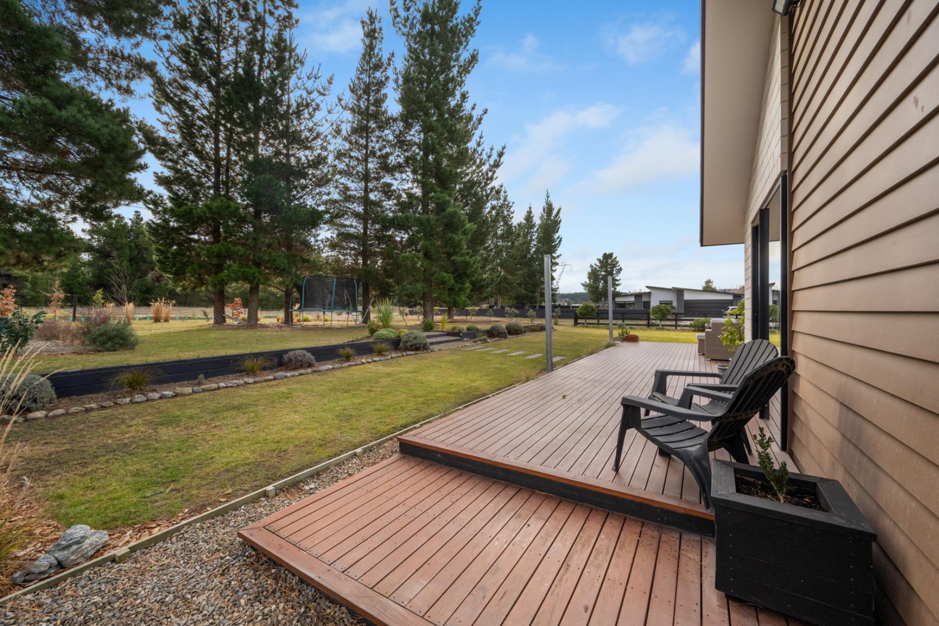 77 Larch Crescent, Alexandra