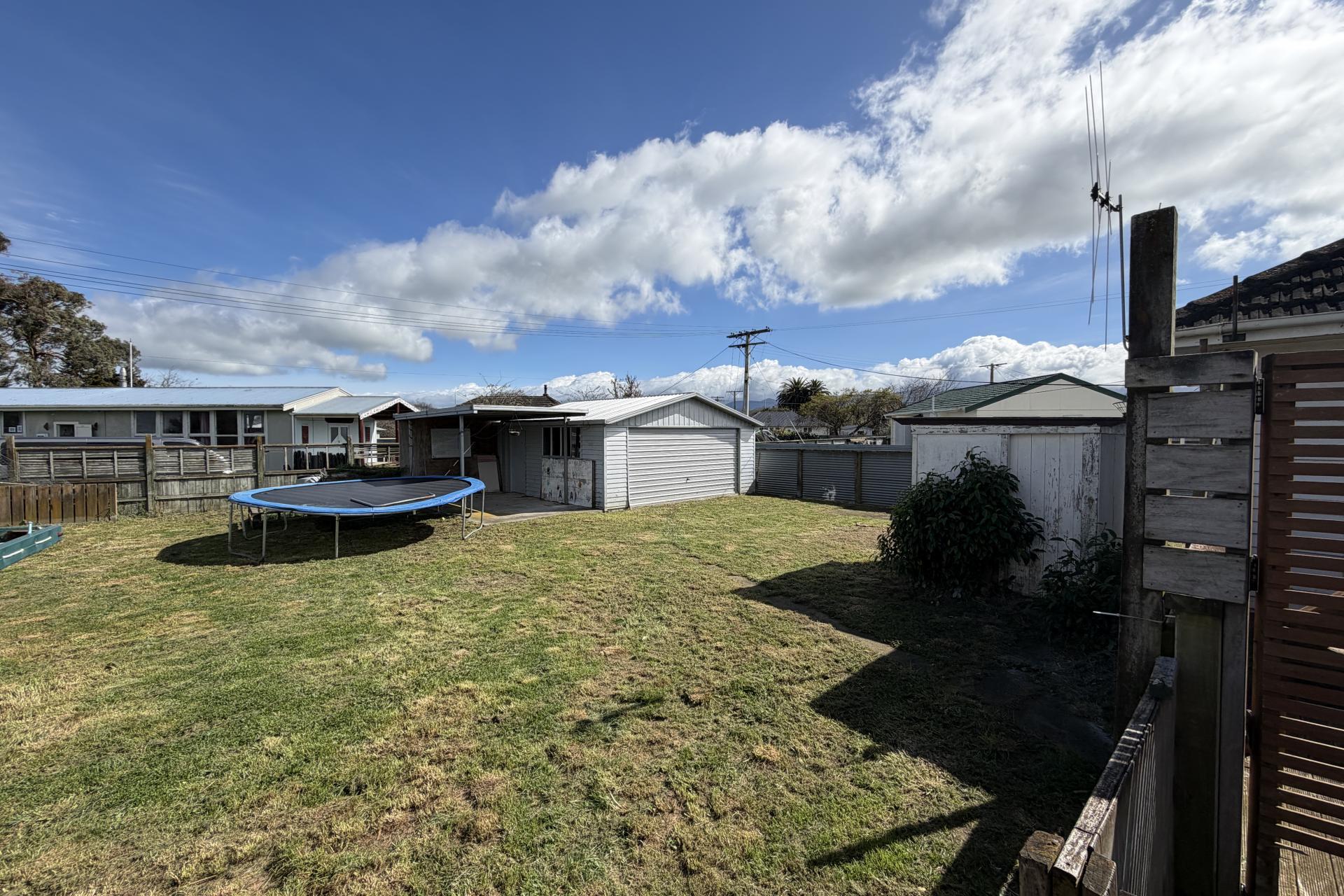 16 Robertshawe Crescent, Dannevirke