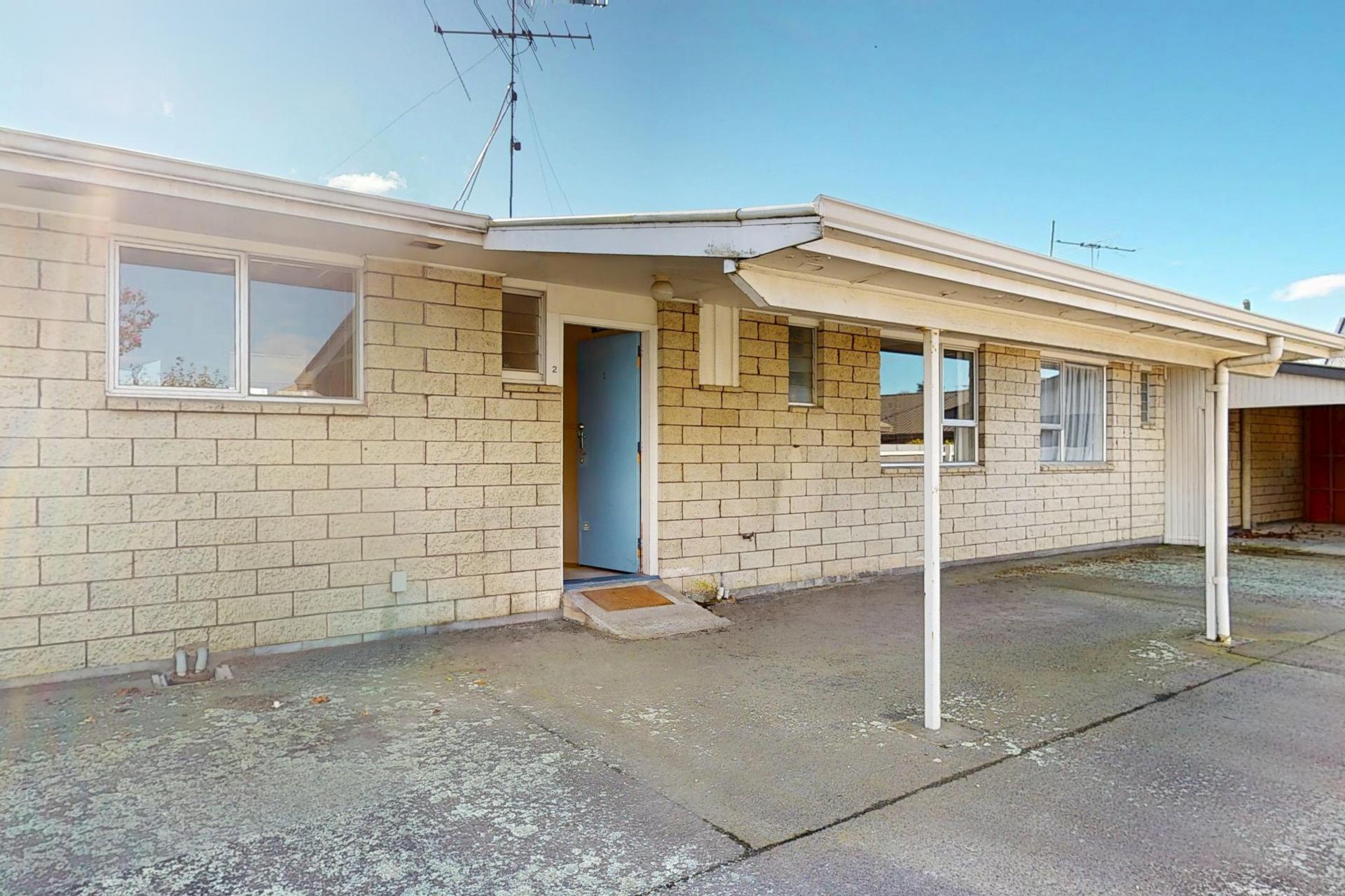 2/33  Cameron Street, Ashburton