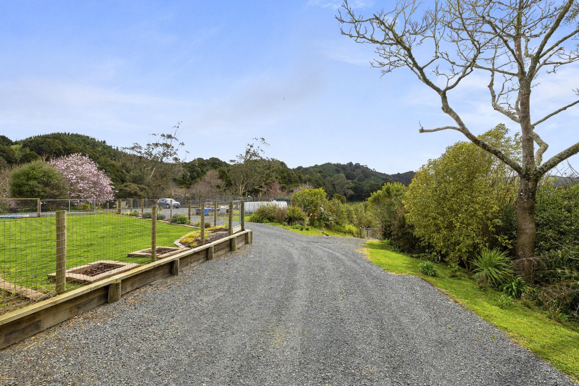 5209 Highway 22, Waingaro