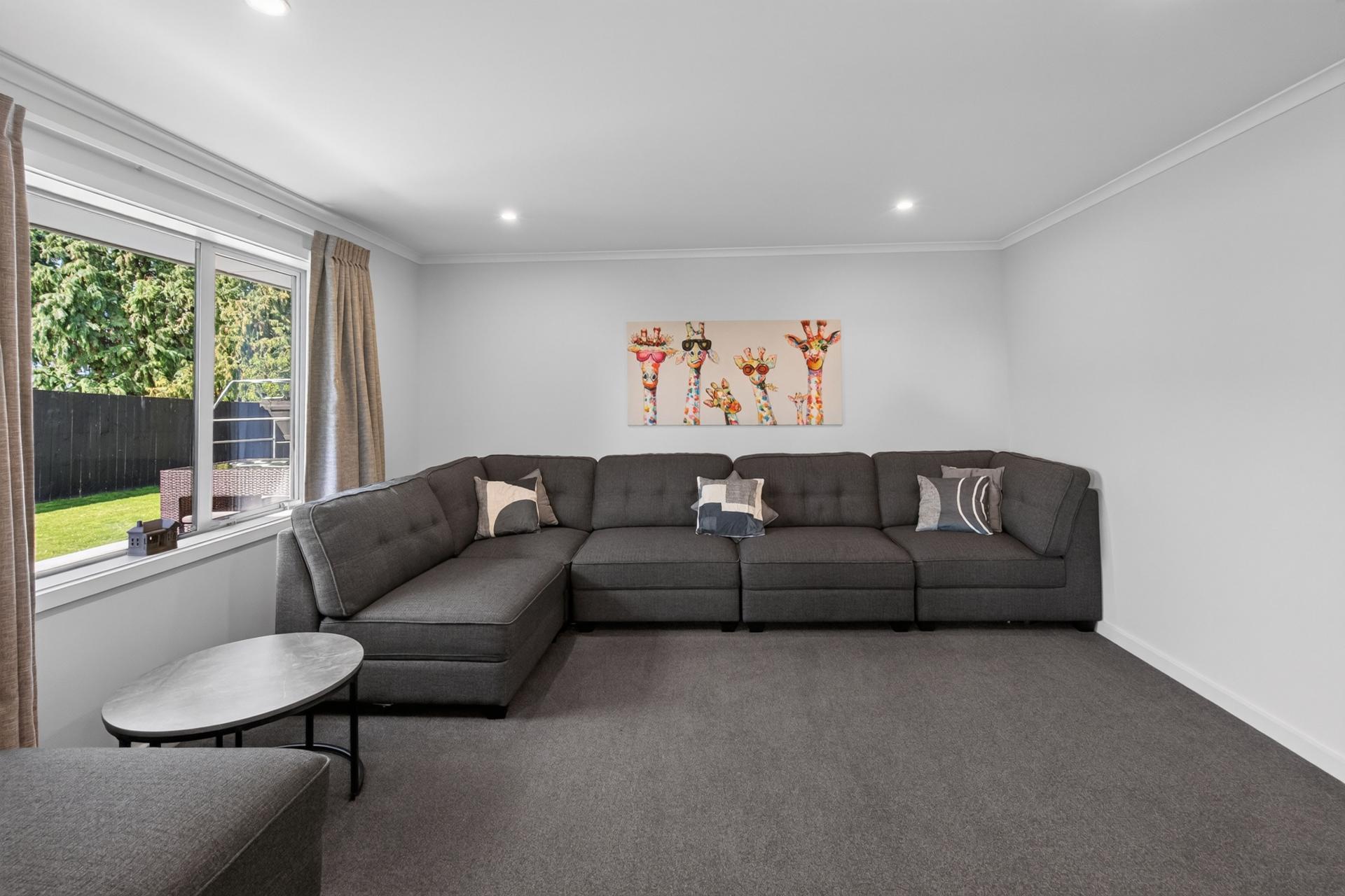 32 Geoff Geering Drive, Netherby