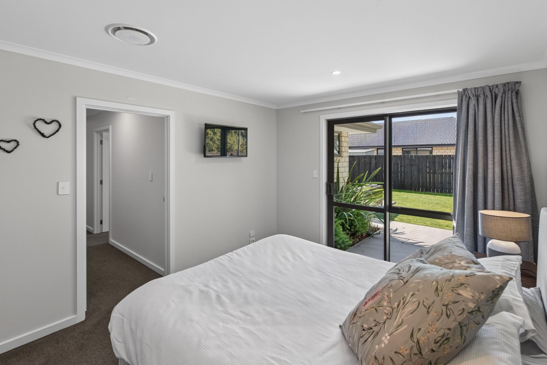 32 Geoff Geering Drive, Netherby