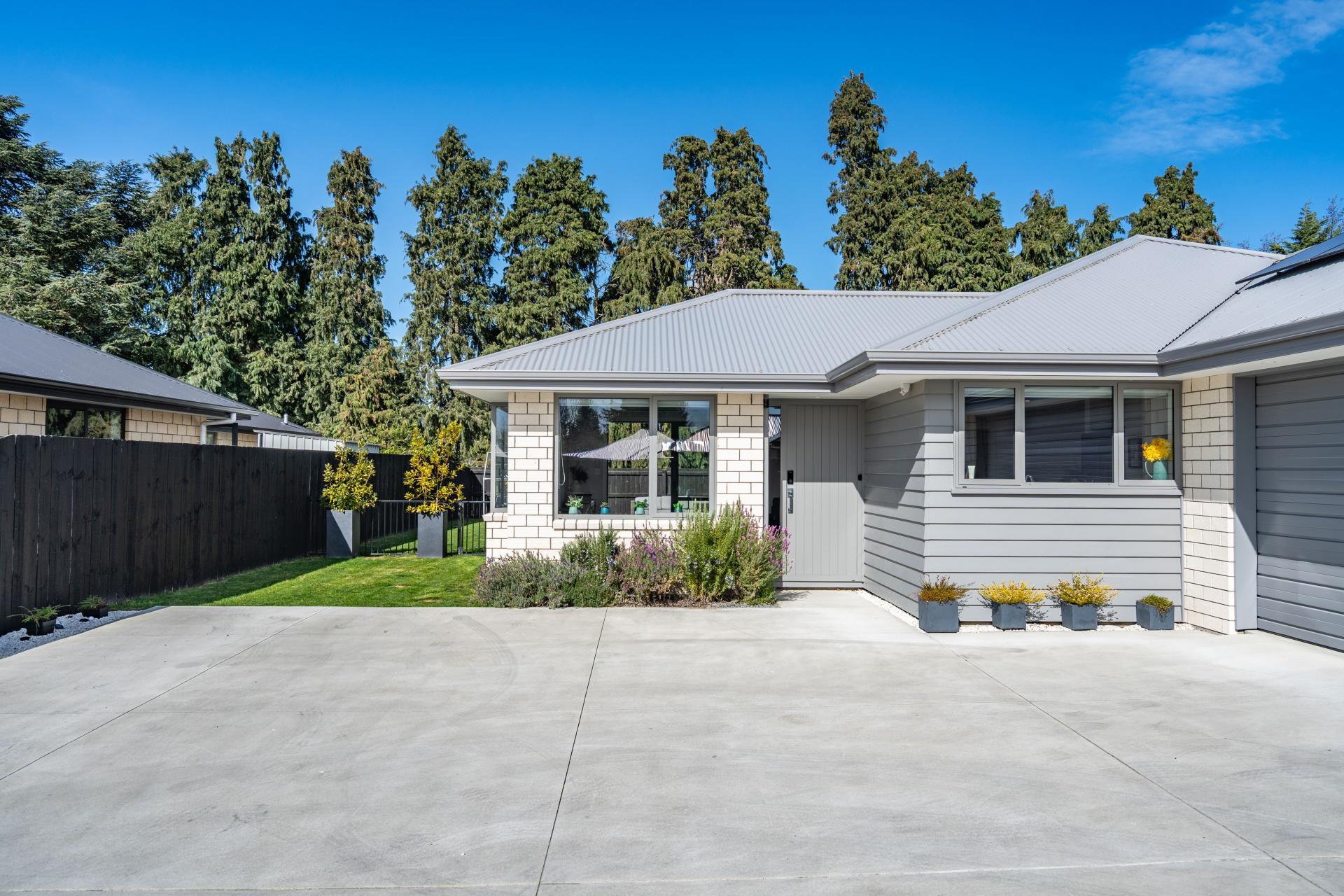 32 Geoff Geering Drive, Netherby