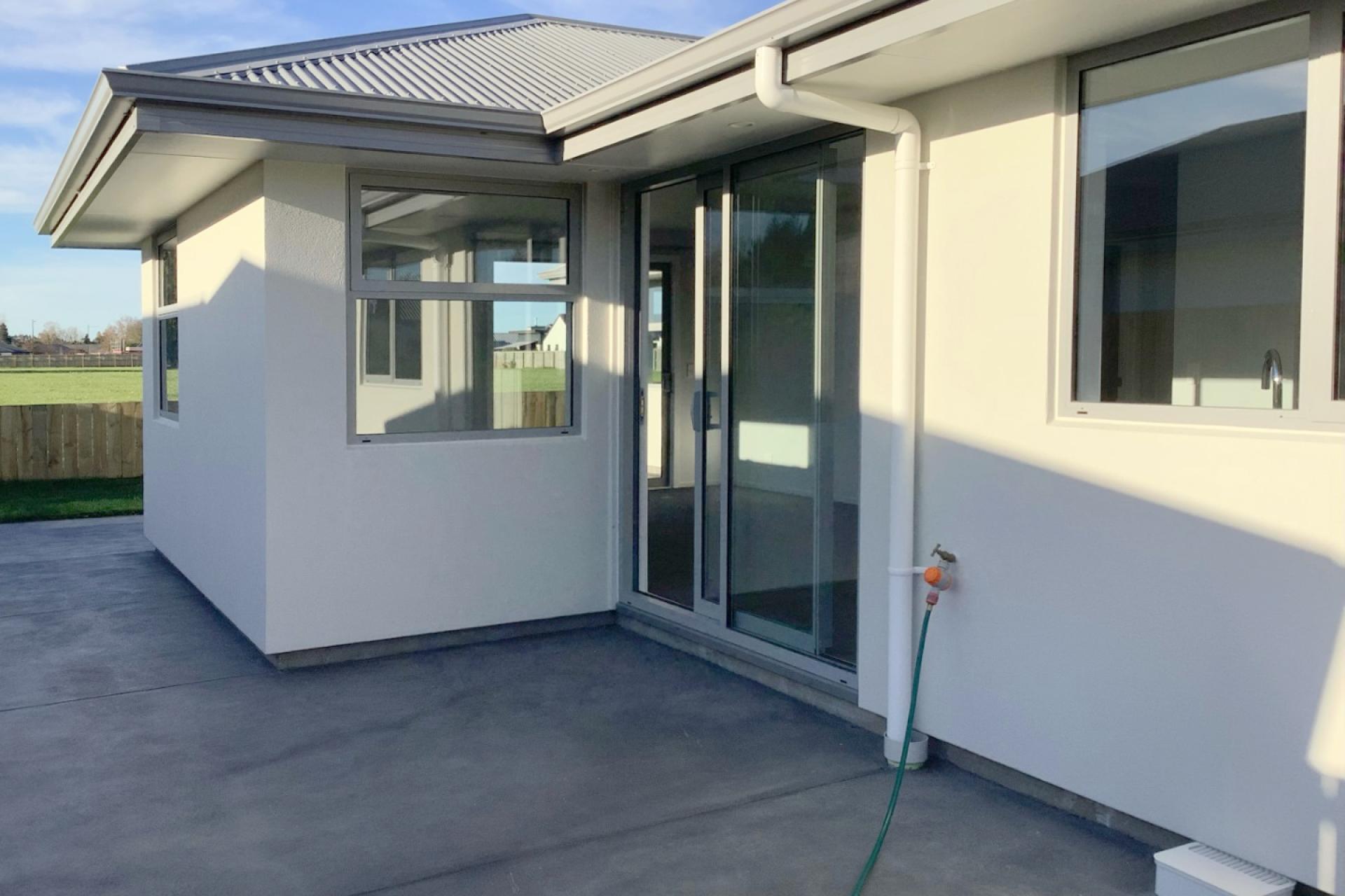 Unit E, 118 Allens Road, Allenton