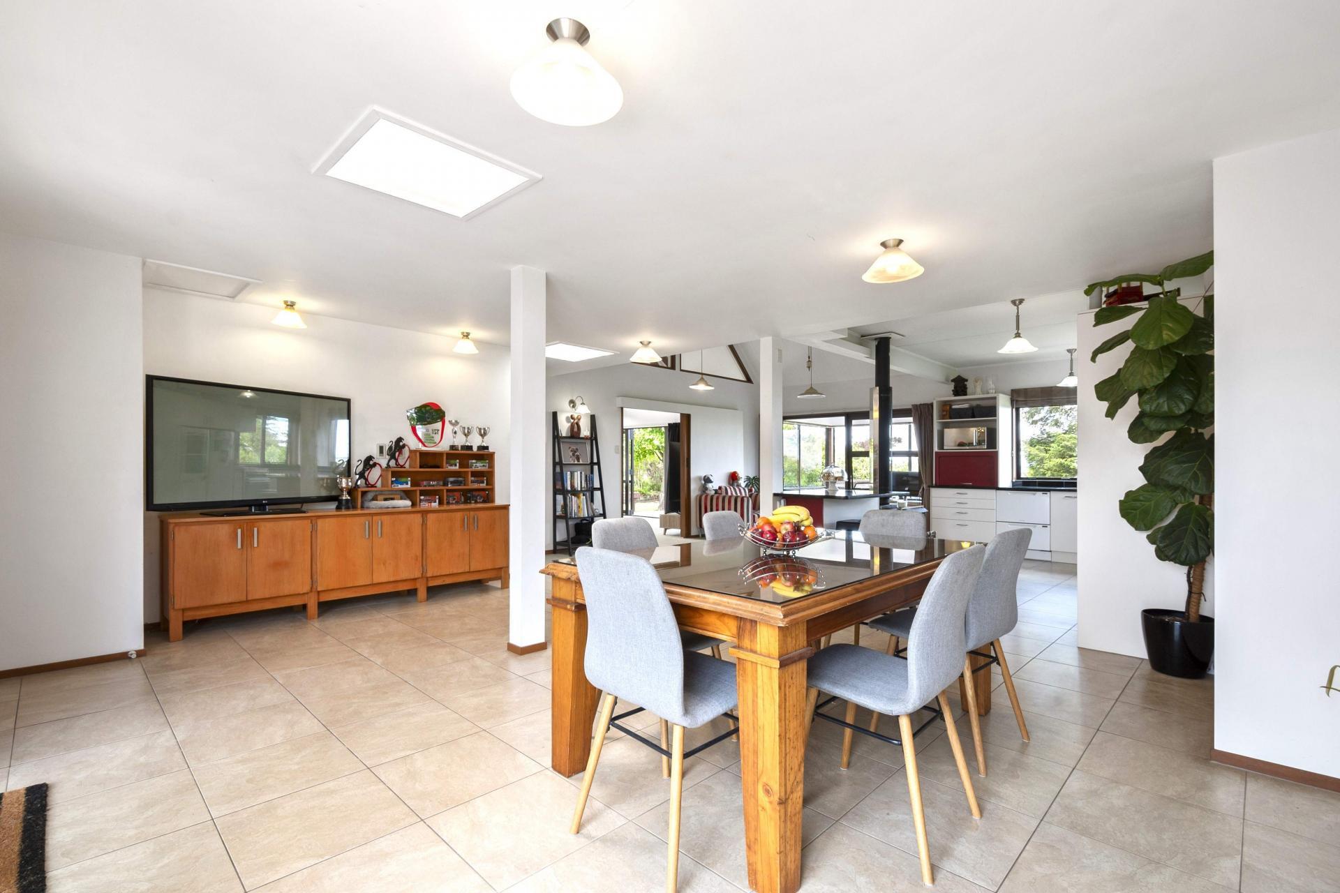 203 Fergusson Road, Halcombe