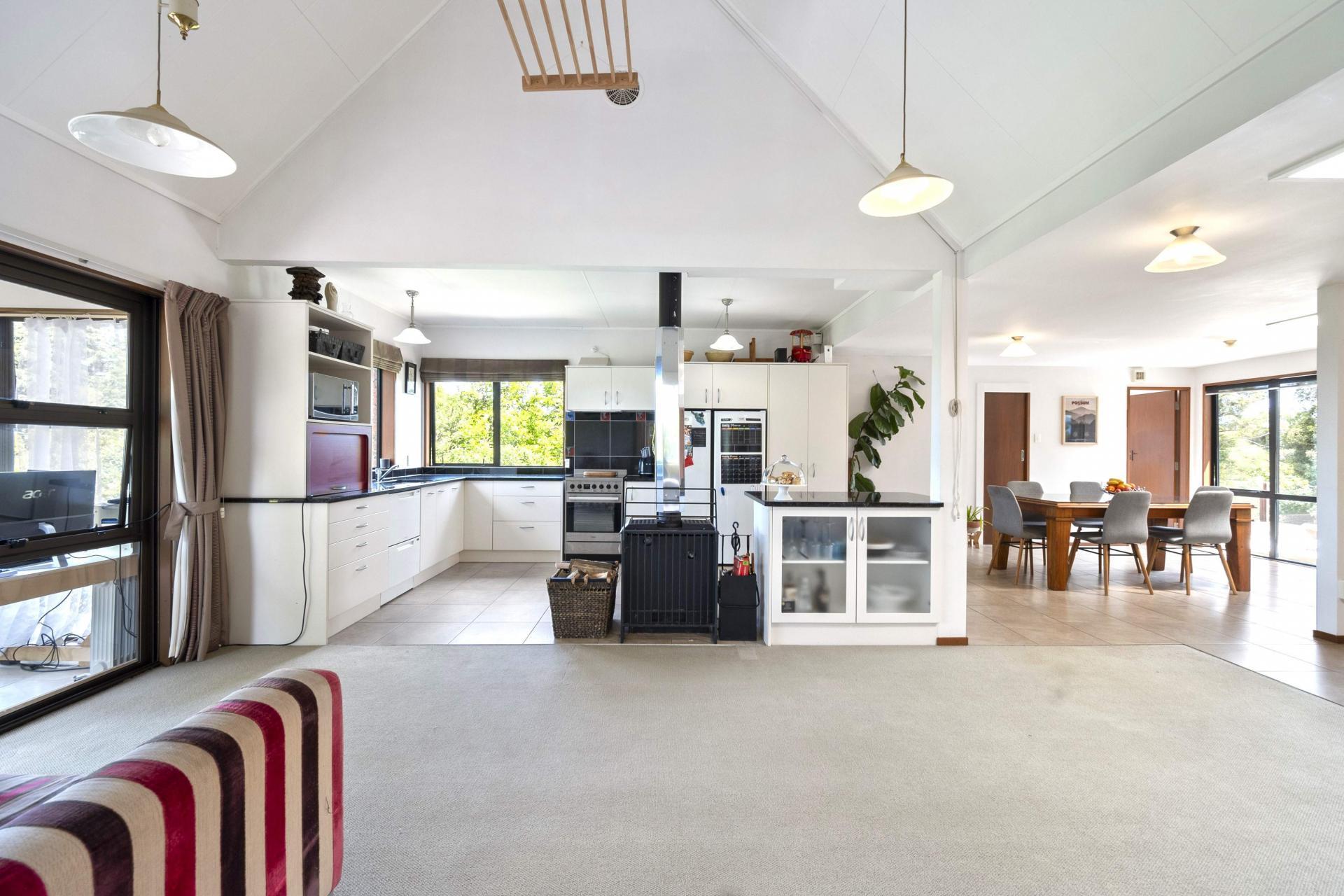 203 Fergusson Road, Halcombe