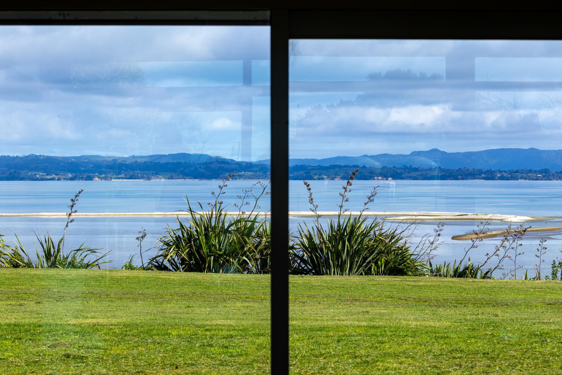323 Seagrove Road, Waiau Pa
