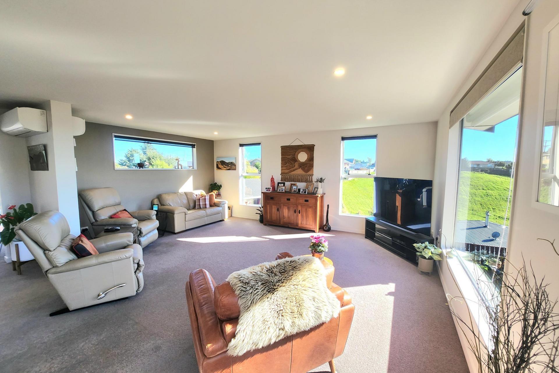 8 Oakleigh Crescent, Oamaru