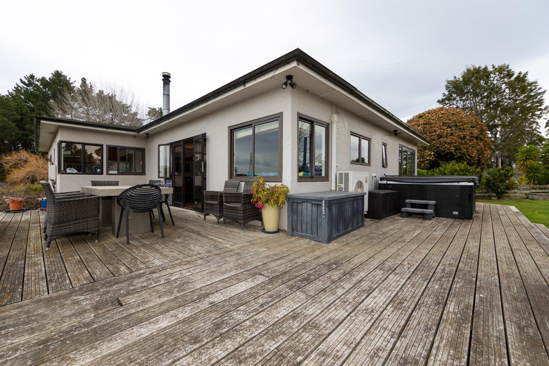 612 Flag Range Road, Sherenden