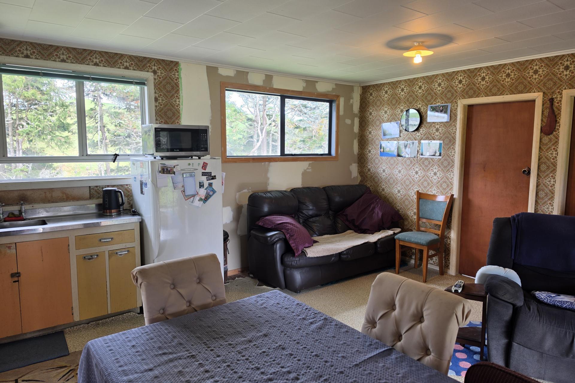 728 Kawhia Road, Makomako