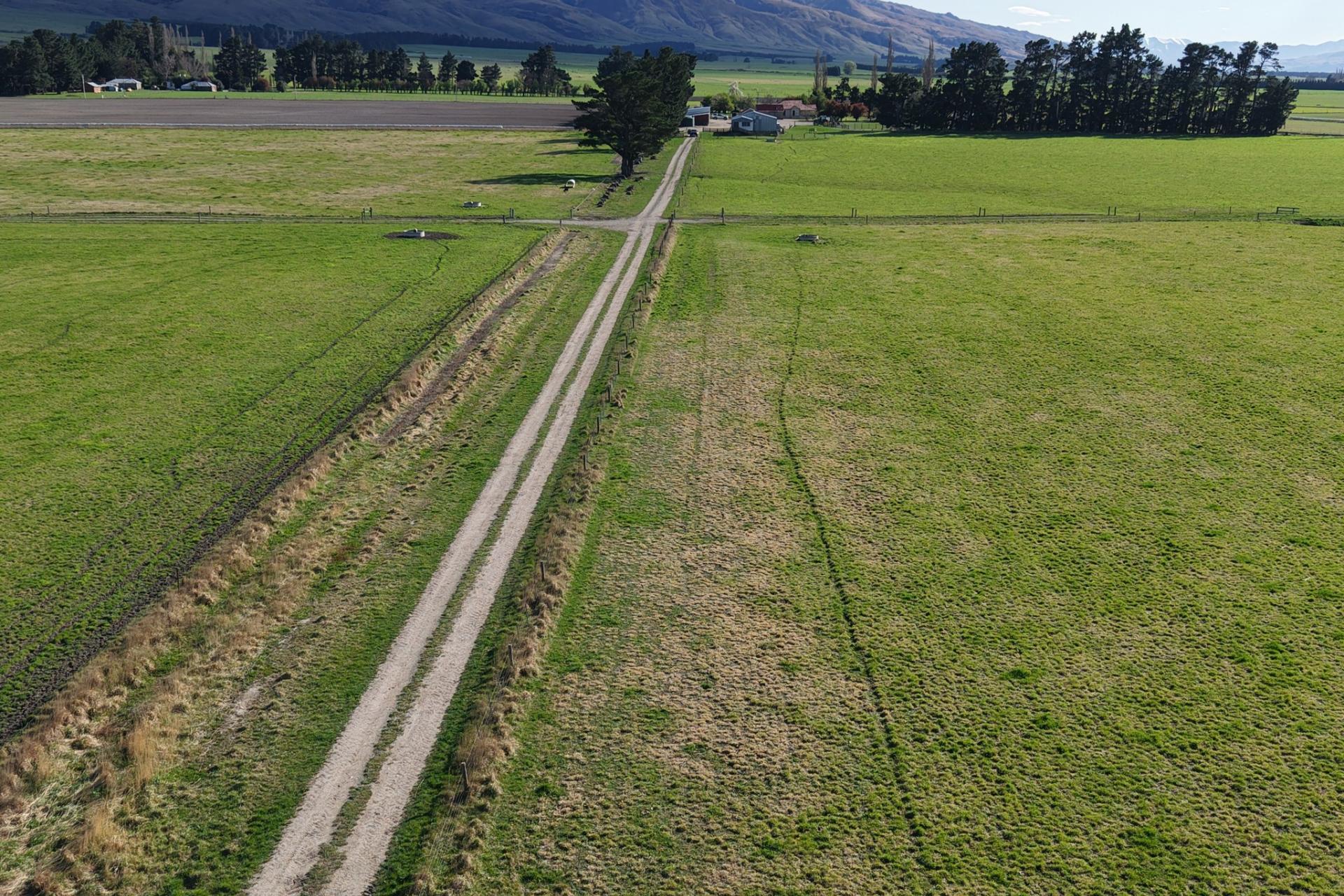 6648 Hyde-Middlemarch Road, Middlemarch