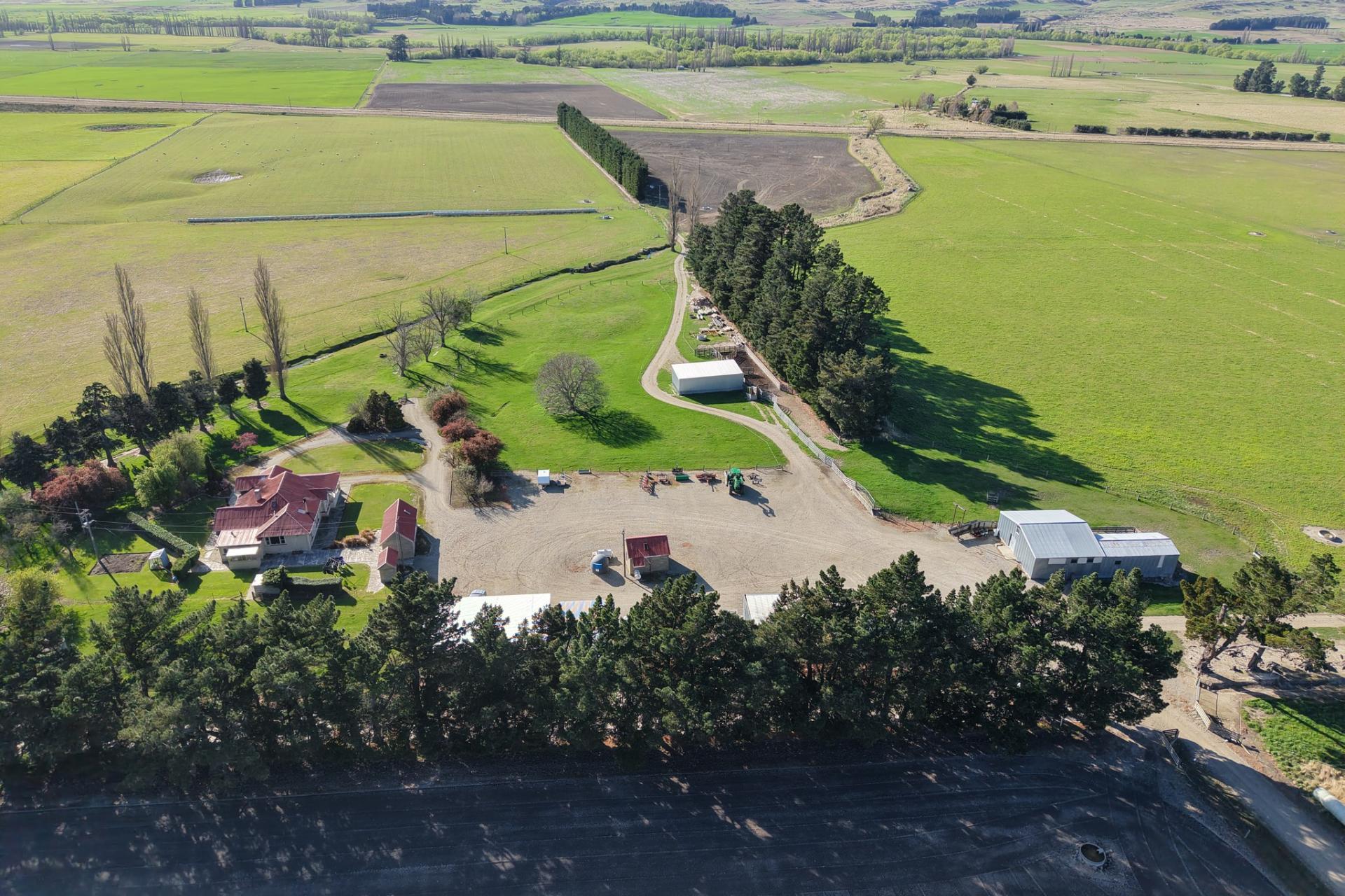 6648 Hyde-Middlemarch Road, Middlemarch