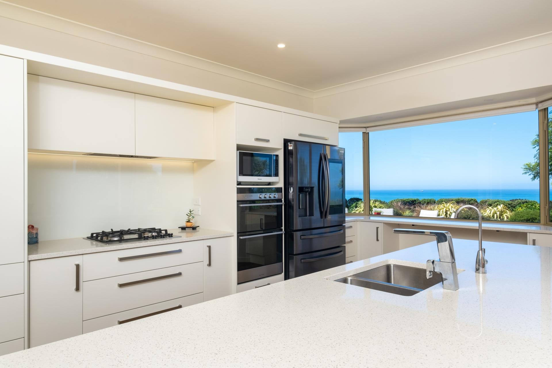 11 Kaimata Road, Bay View