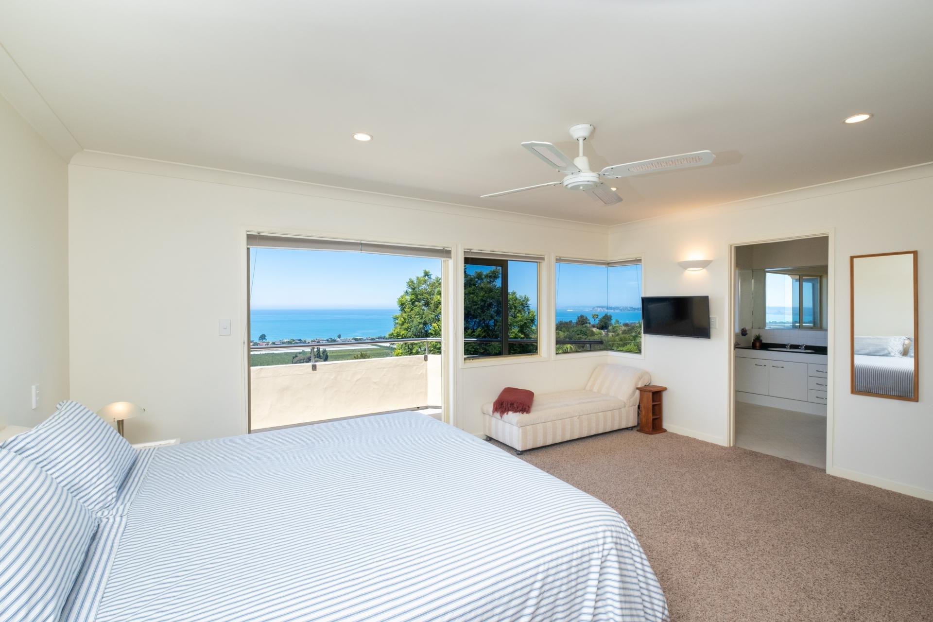 11 Kaimata Road, Bay View
