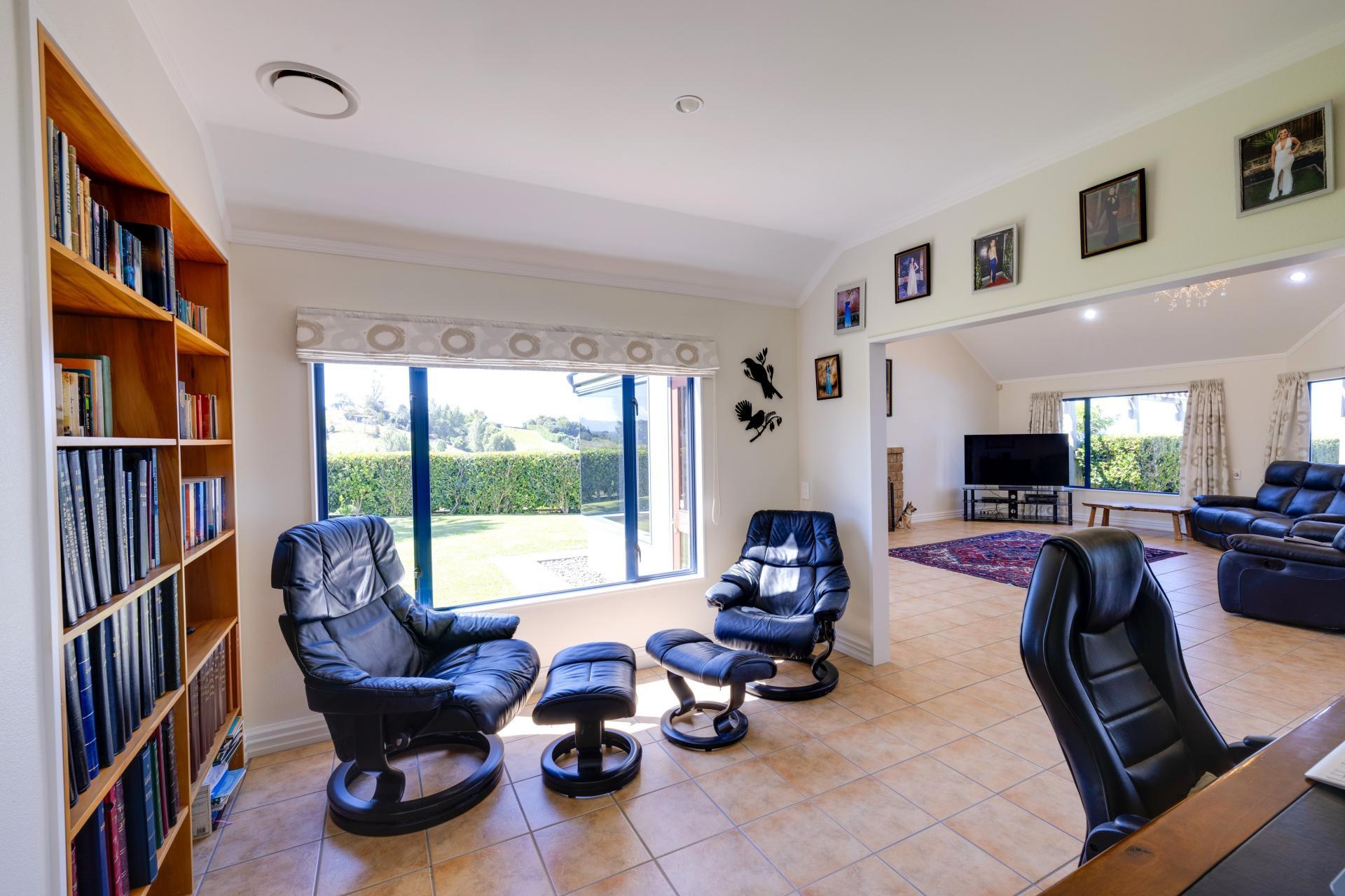9 Kaimata Road, Bay View