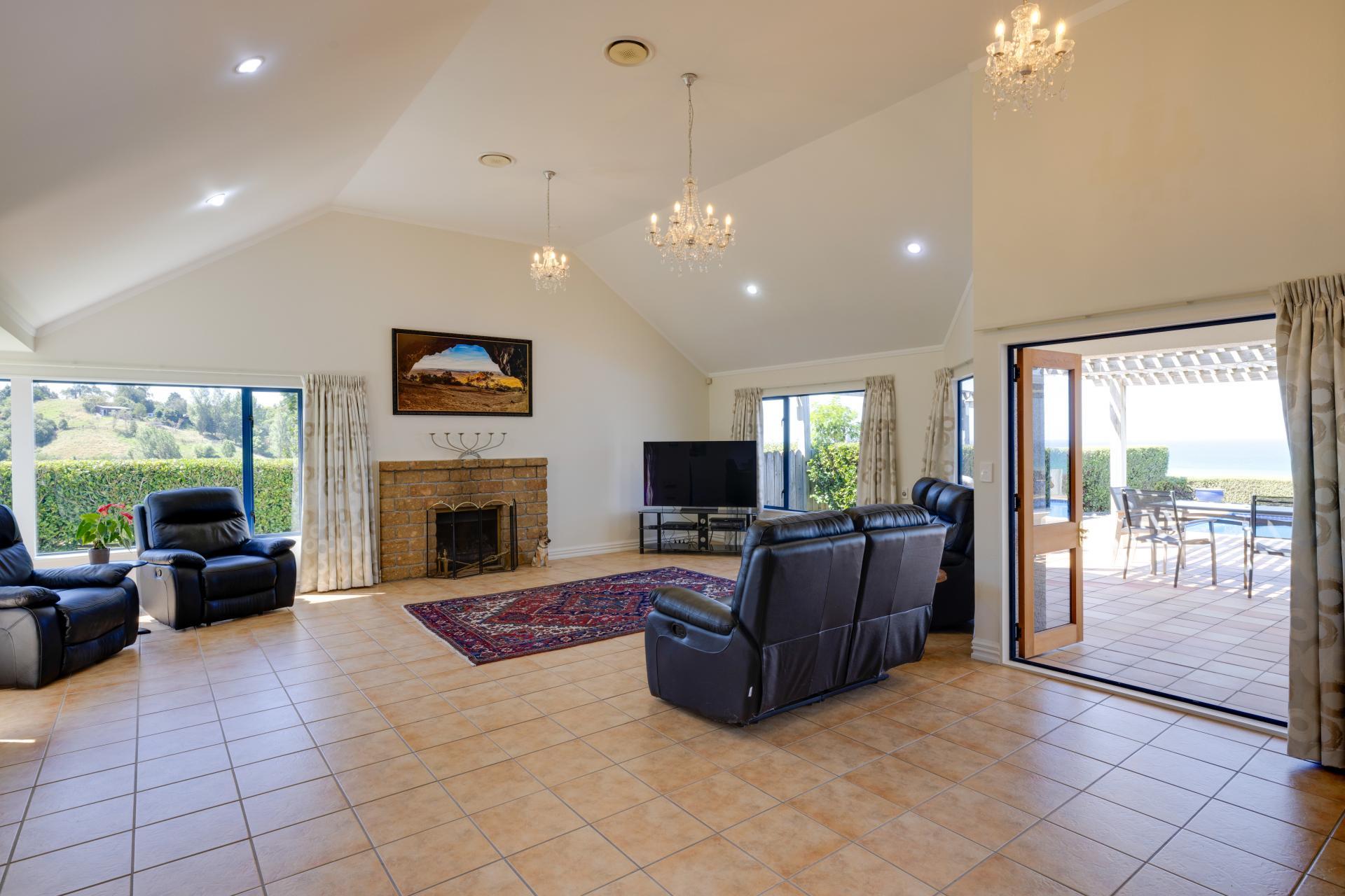 9 Kaimata Road, Bay View
