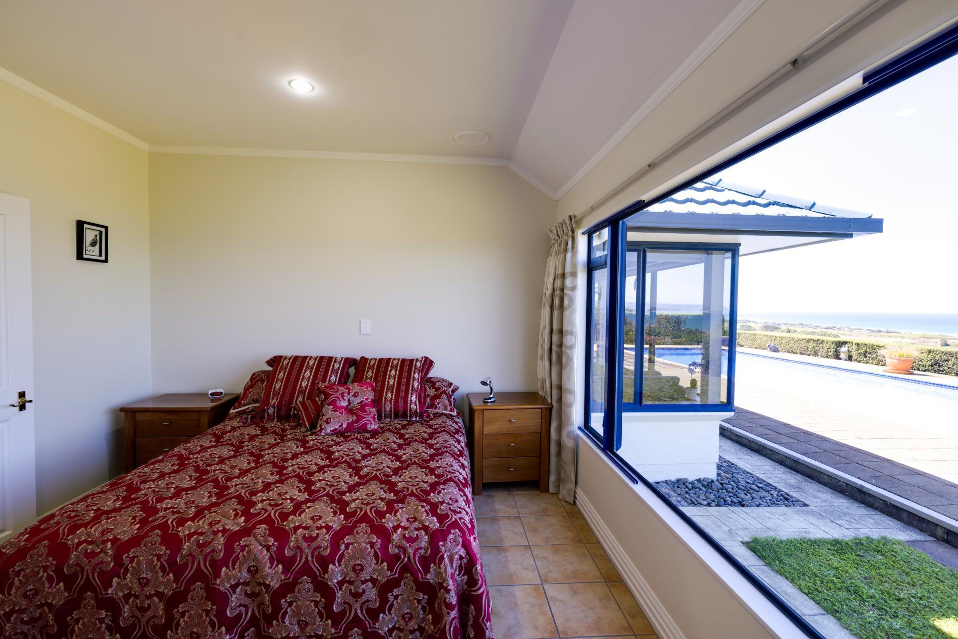 9 Kaimata Road, Bay View
