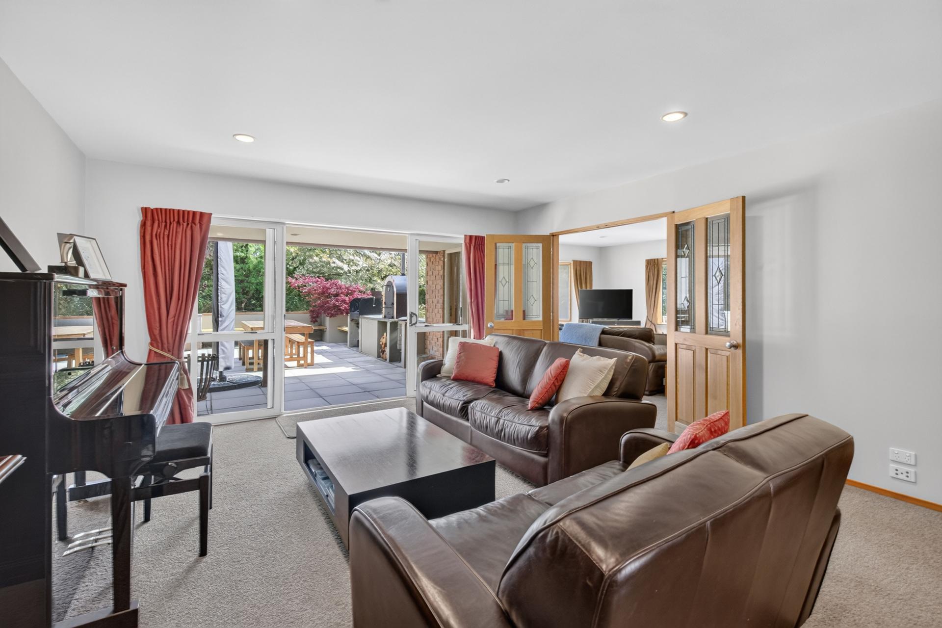 367 Norwood Road, Burnham