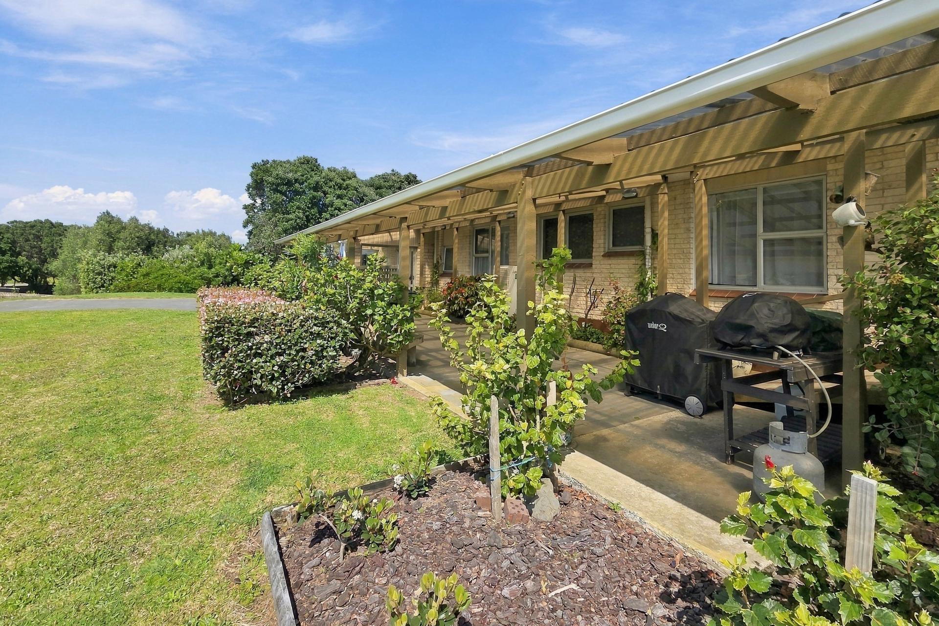 1117 Omamari Road, Omamari