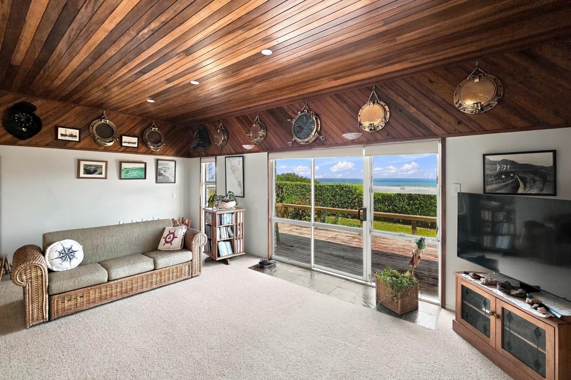 1117 Omamari Road, Omamari