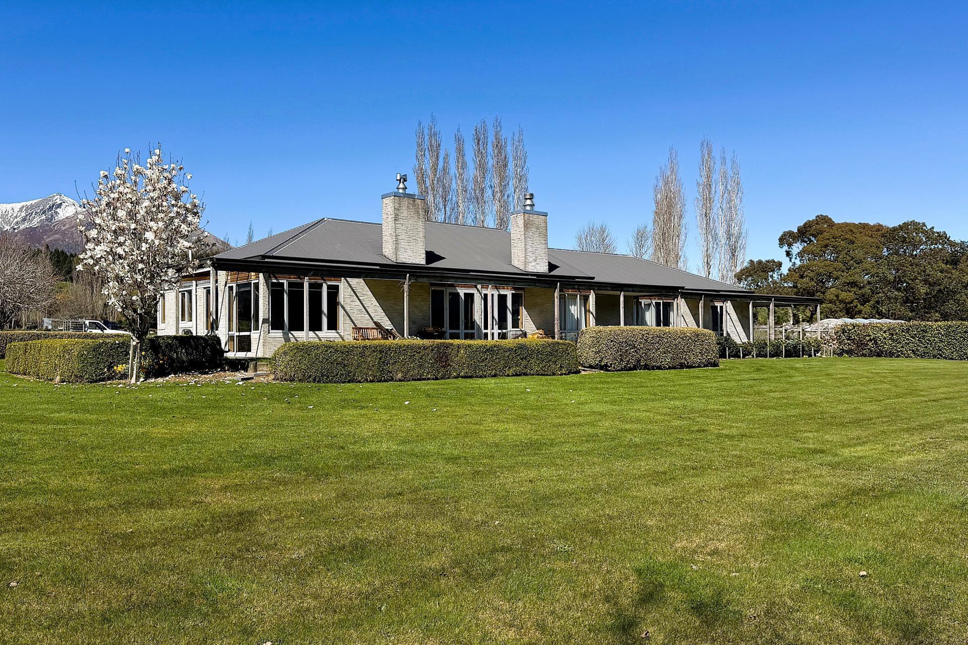 2211 Blackmount Redcliff Road, Whare Creek