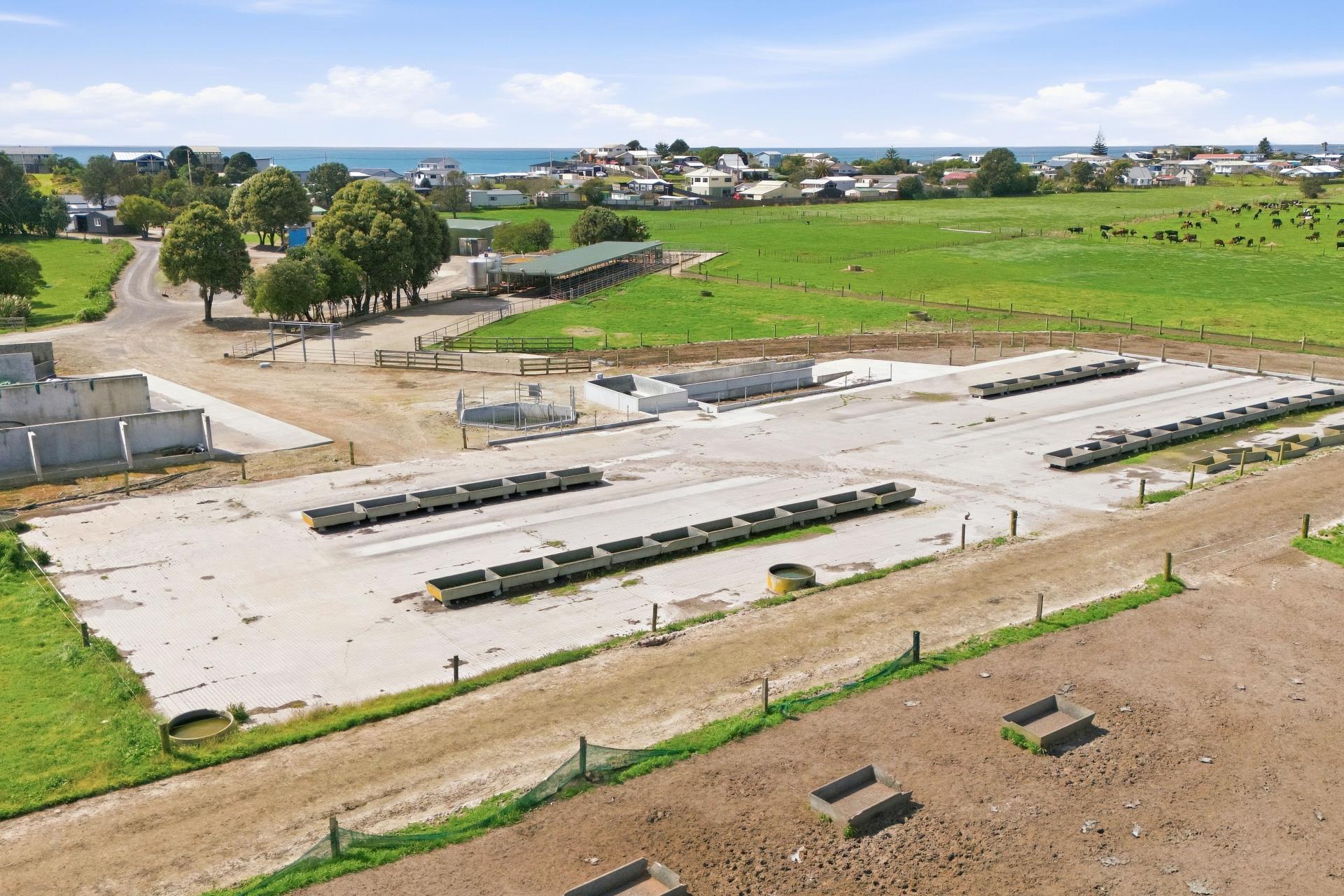 155 Cutwater Road and 2 Gardiner Place, Pukehina