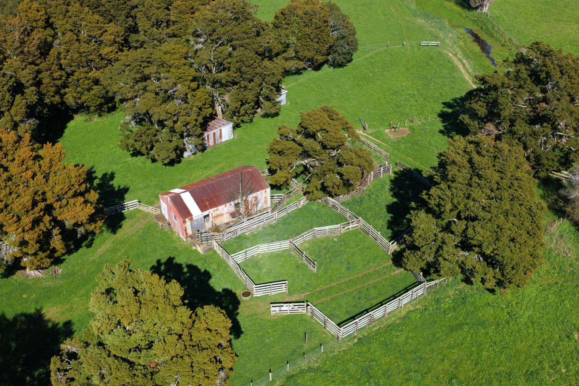 84 Loop Road, East Takaka