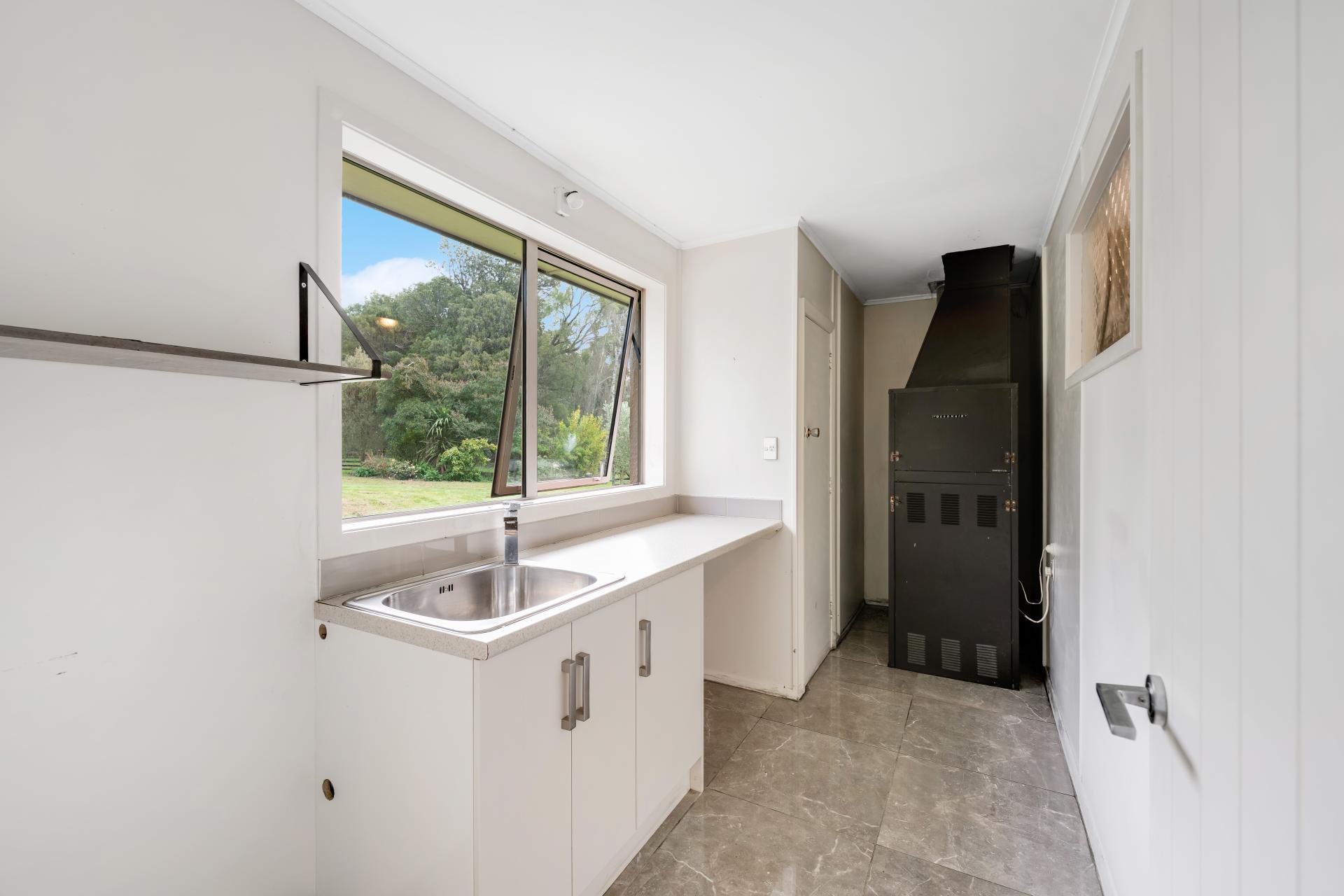 3660 Waipahi Highway, Wairuna