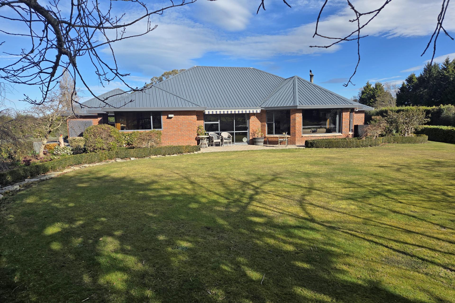 275 Homestead Road, Weston